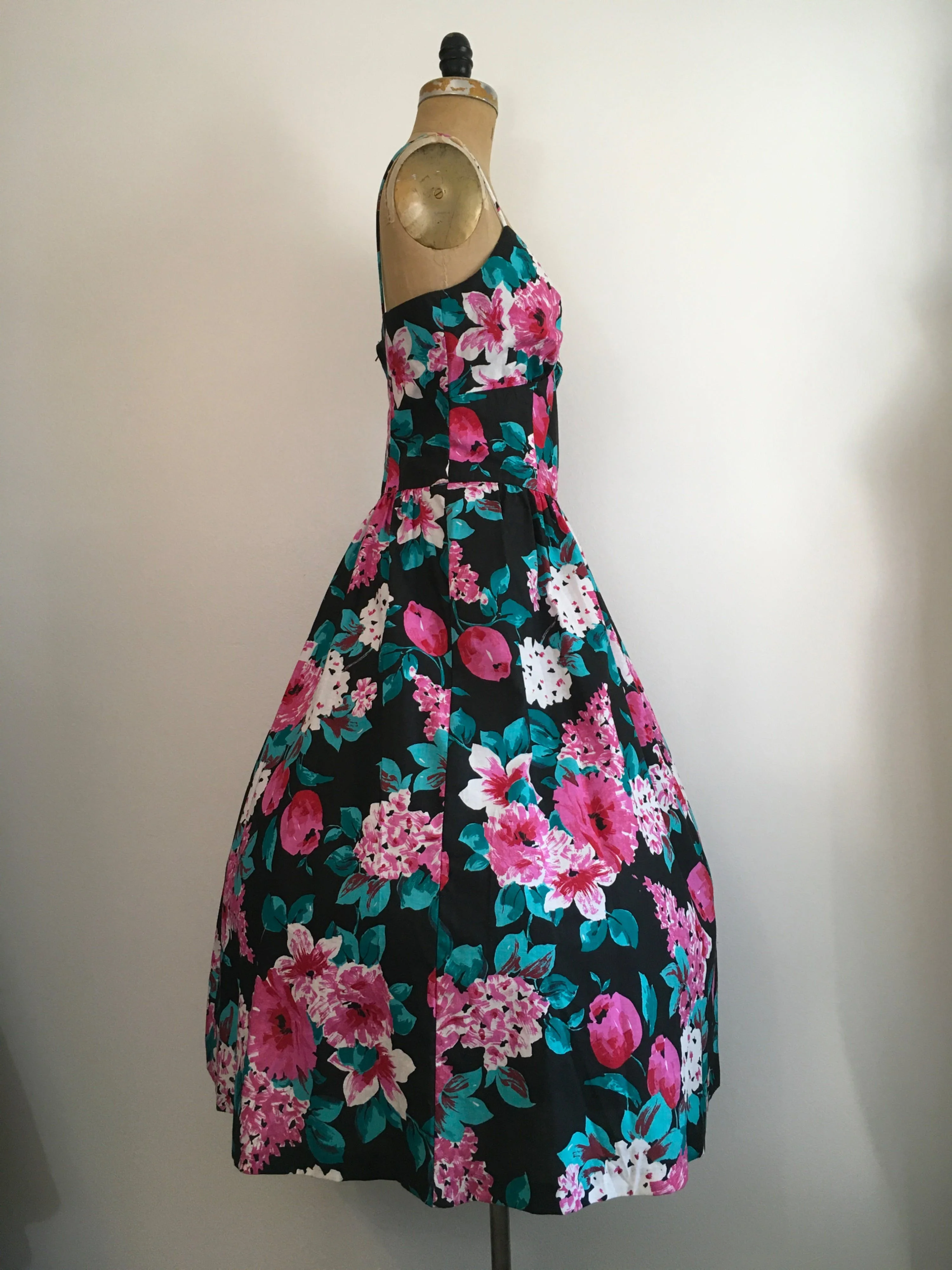 80’s Floral Sundress Dress by Lanz - Image 3