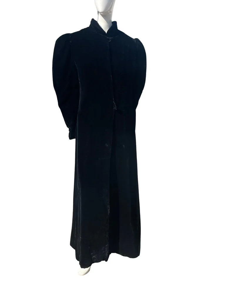 Vintage 20s Opera Coat Silk Velvet Long Coat with Puffy Sleeves Big Shoulders Size M Mint Condition Great Gats Flapper - Image 8