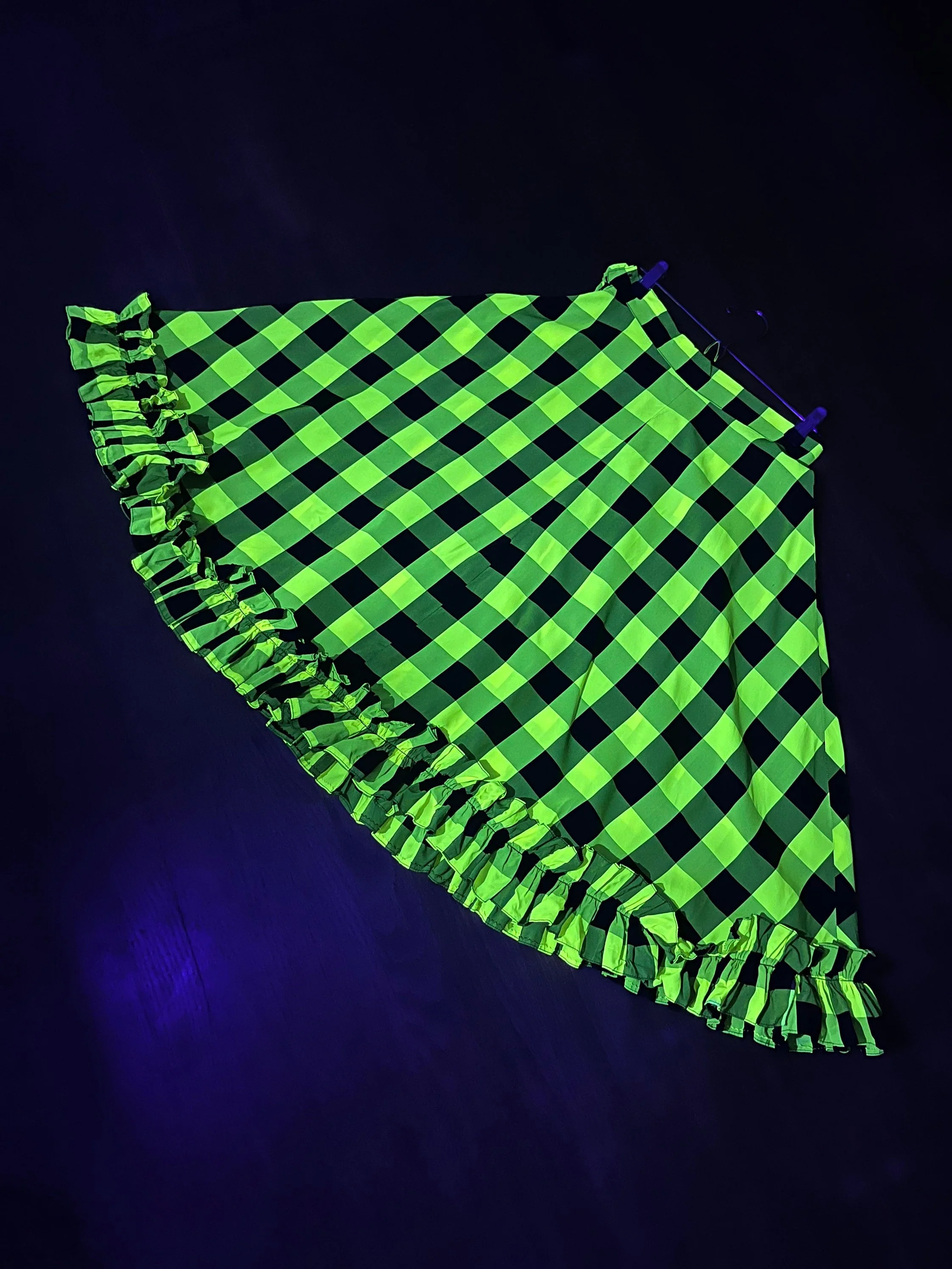Vintage 30s 40s Highlighter Neon Yellow and Black Buffalo Plaid Silk Taffeta Skirt with Double Ruffle Hem - Image 4