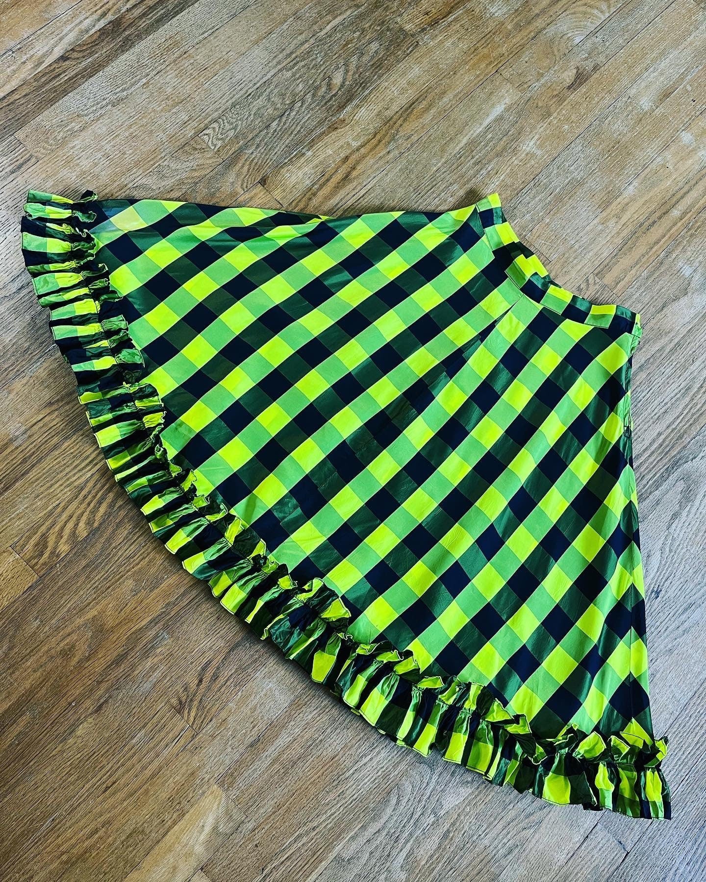 Vintage 30s 40s Highlighter Neon Yellow and Black Buffalo Plaid Silk Taffeta Skirt with Double Ruffle Hem - Image 5