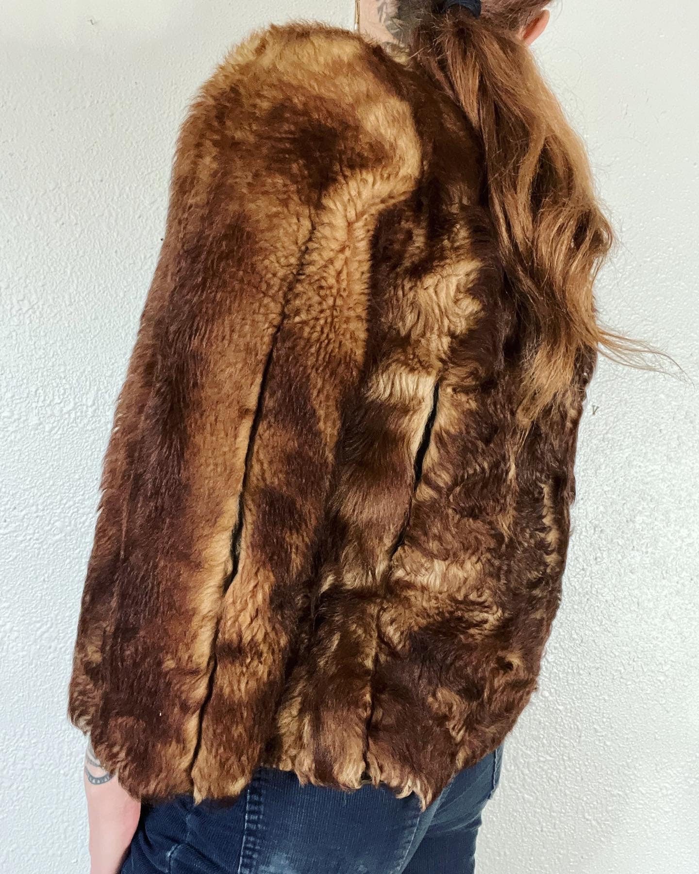 Vintage 40s 50s Shades of Caramel Cropped Paneled Shearling Jacket - Image 2