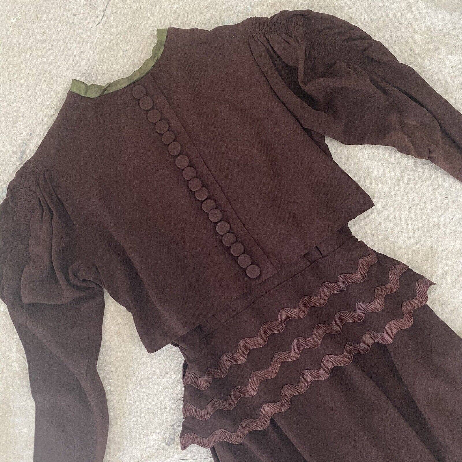 Vintage 40s Brown Rayon Crepe Mutton Skeeve Day Dress Peplum Soutache by LePine - Image 9