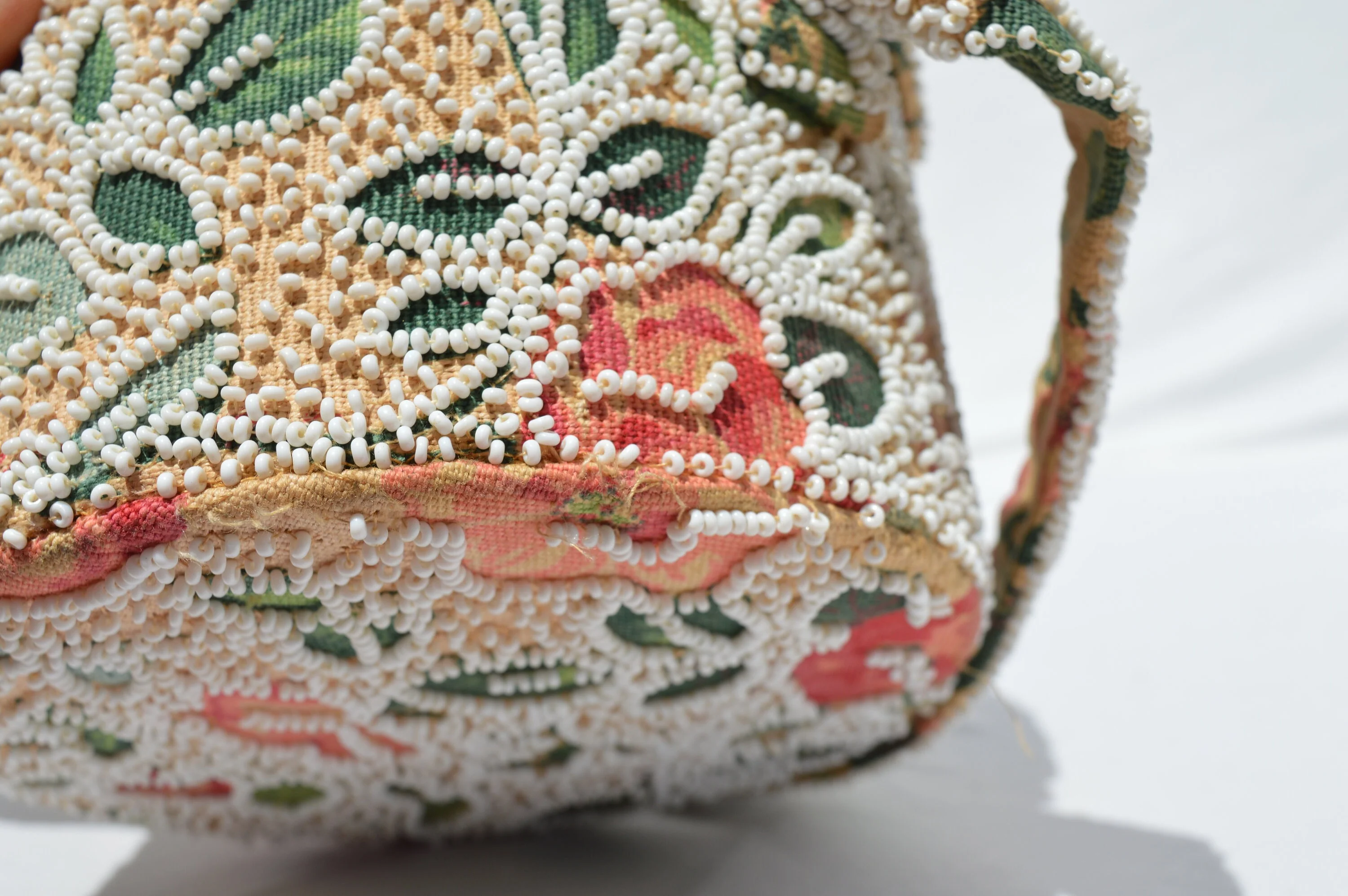 Vintage 50-60s Box Purse Handbag Hand Beaded Floral Pattern by K & G Charlet - Image 5