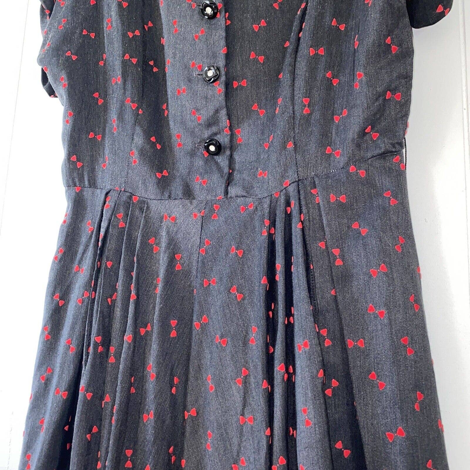 Vintage 50s Black Midi Dress with Red Bow Novelty Print - Image 6