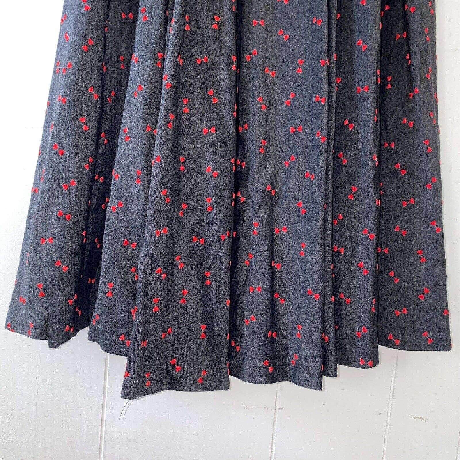 Vintage 50s Black Midi Dress with Red Bow Novelty Print - Image 7