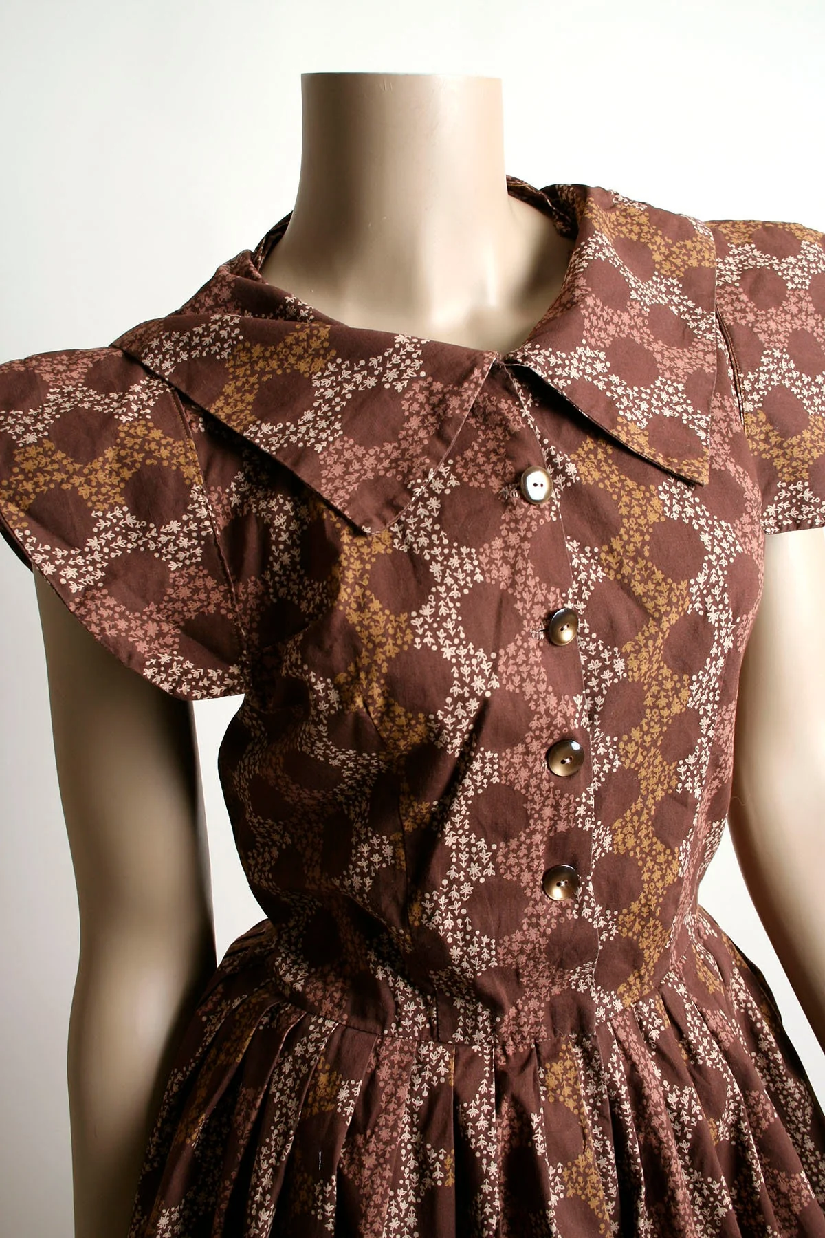 Vintage 50s Dress Brown Floral Print Polka Dot Cotton Day Dress Button Up Shirtwaist Ponty Collar Small Medium - Image 7