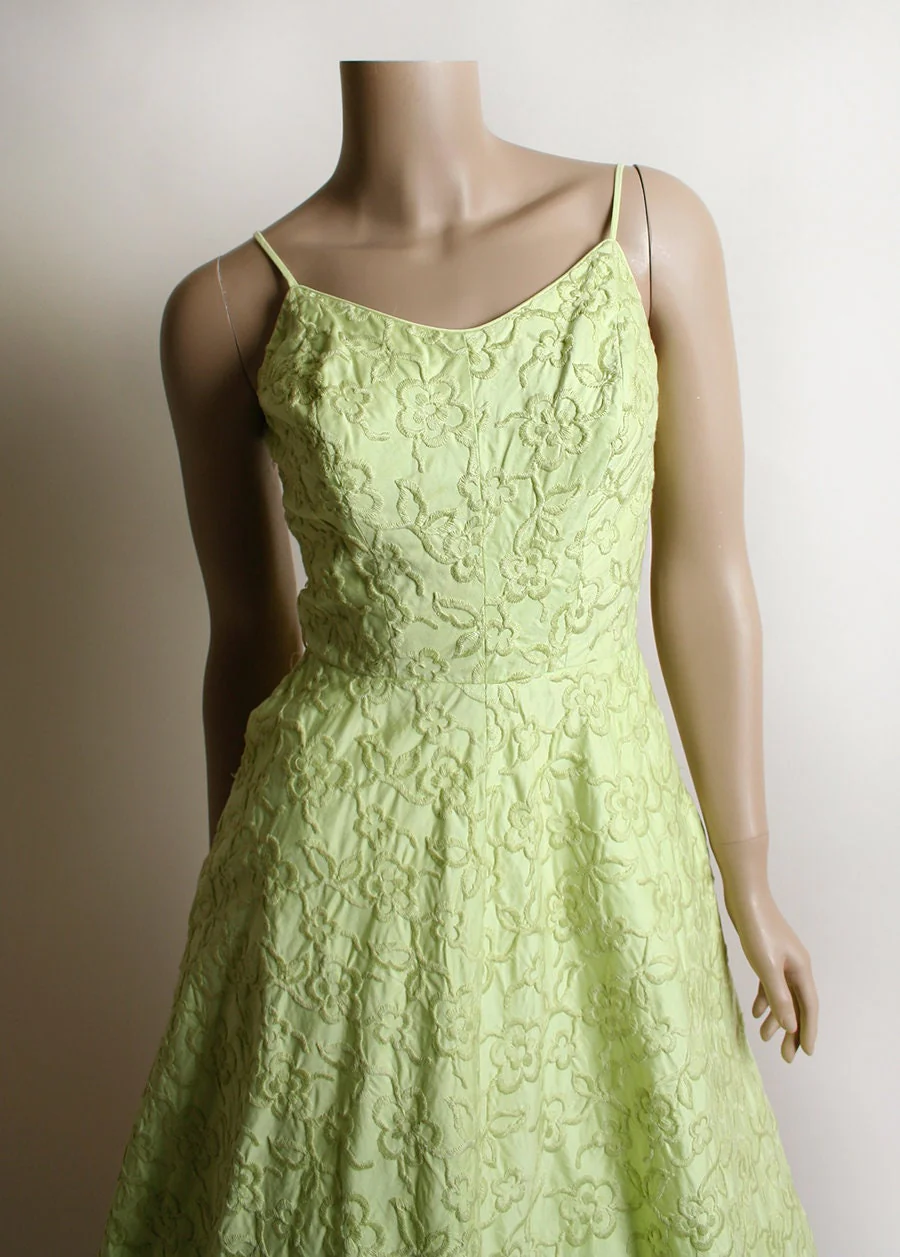 Vintage 50s Dress Chartreuse Lime Green Floral Embroidered Summer Sundress Full Skirt Small by  Tabak of California - Image 5