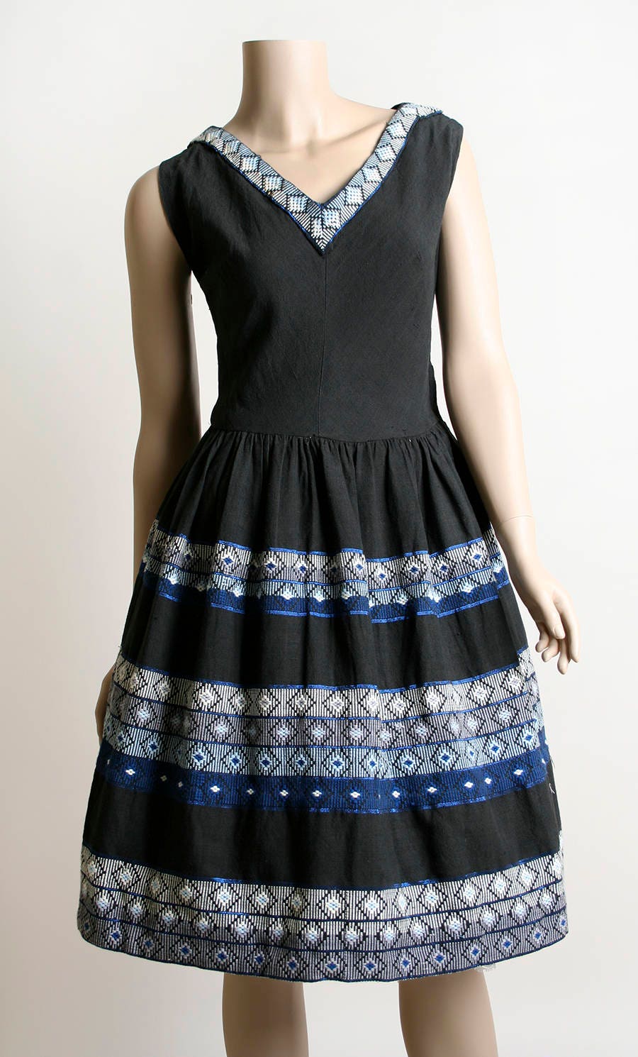 Vintage 50s Dress Guatemalan Embroidered Blue and Black Geometrical Folk Dress Patio Style Cotton Small Medium - Image 4
