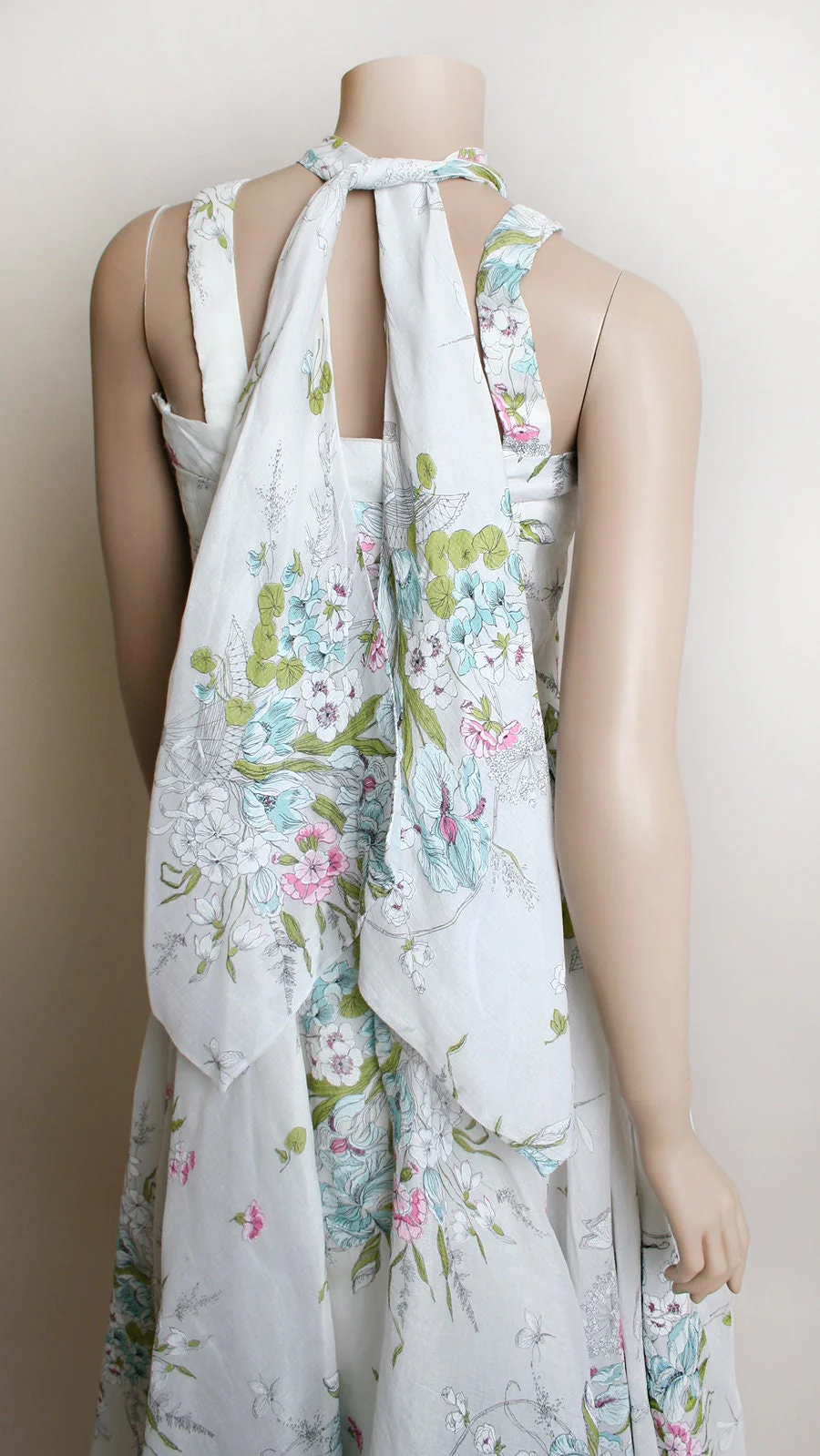 Vintage 50s Dress Novelty Print Butterflies Fan Floral and Dragonflies White Full Skirt Crisscross Neck Bow Boned Cotton Day Dress Xs by Elizabeth Arden Elegance - Image 3