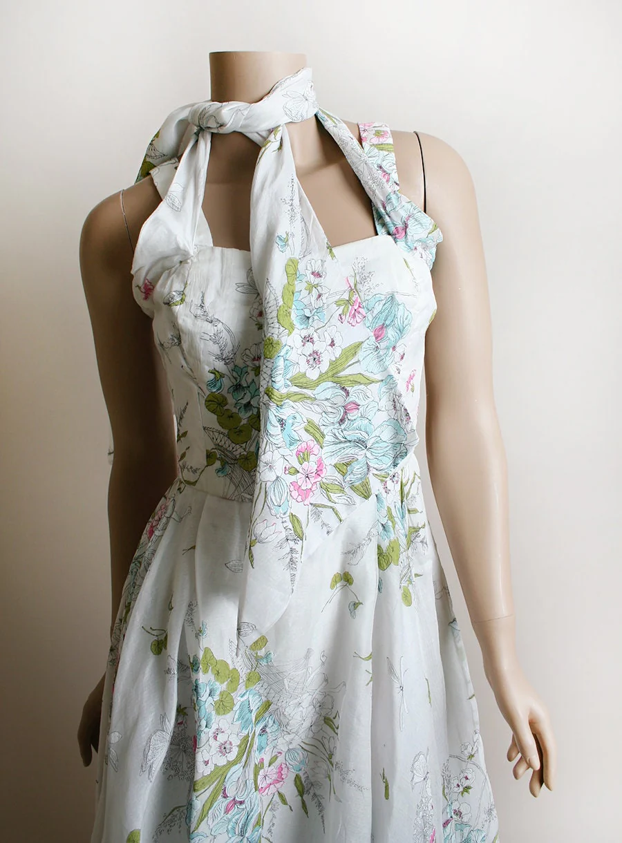 Vintage 50s Dress Novelty Print Butterflies Fan Floral and Dragonflies White Full Skirt Crisscross Neck Bow Boned Cotton Day Dress Xs by Elizabeth Arden Elegance - Image 4