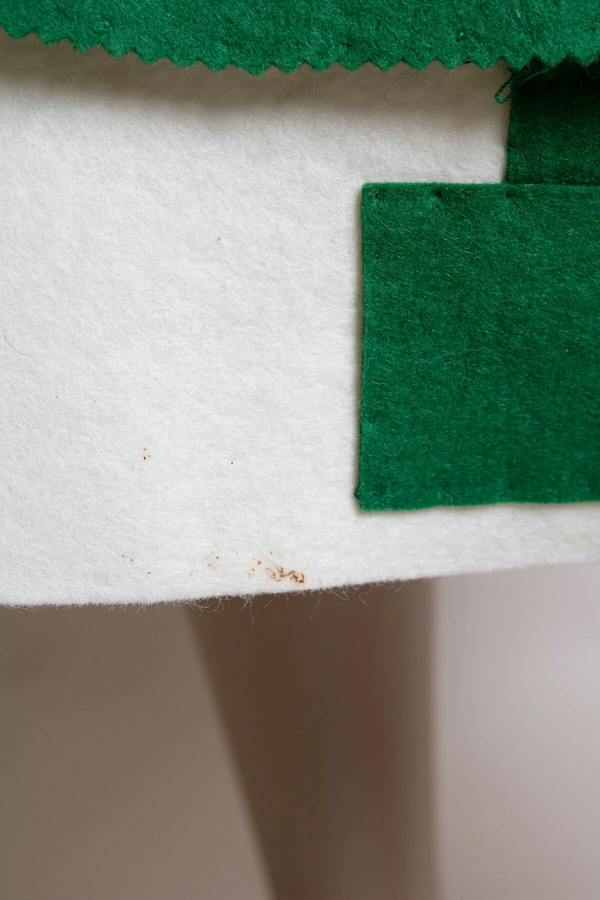 Vintage 50s Felt Christmas Tree Holiday Felt Full Almost Circle Skirt Green and White - Image 10