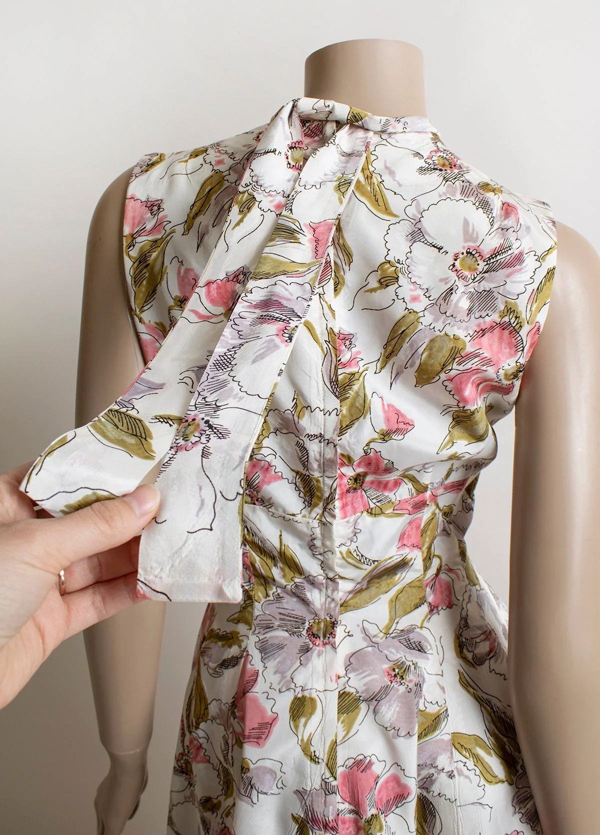 Vintage 50s Floral Dress Soft Punk Flower Print Olive Green Midi Dress with Back Bow Sash Small Xs by Gigi Young Designs - Image 4