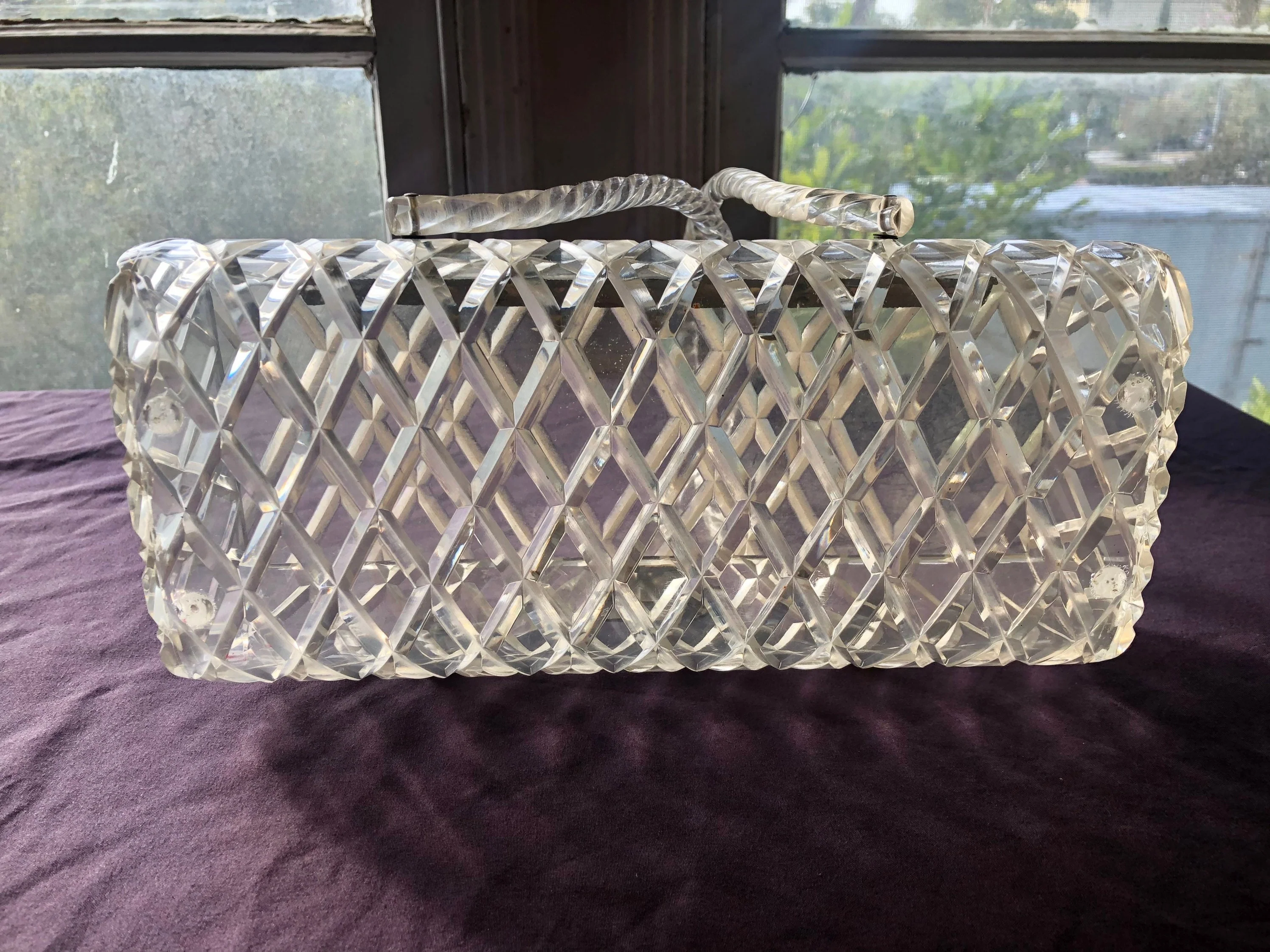 Vintage 50s Florida Handbags Diamond Cut Lucite Box Purse Twisted Rope Handles Clear Handbag - Image 10