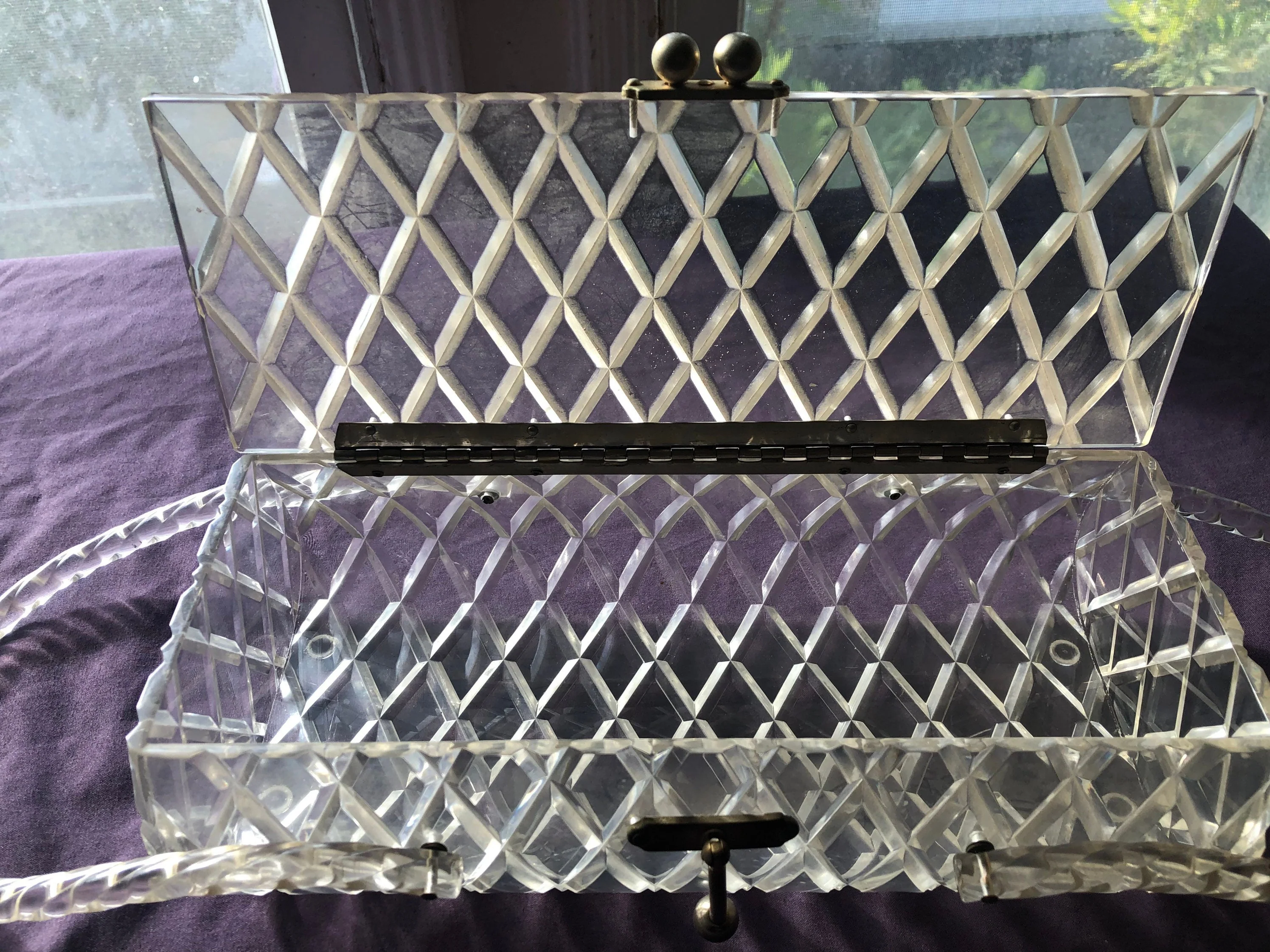 Vintage 50s Florida Handbags Diamond Cut Lucite Box Purse Twisted Rope Handles Clear Handbag - Image 6