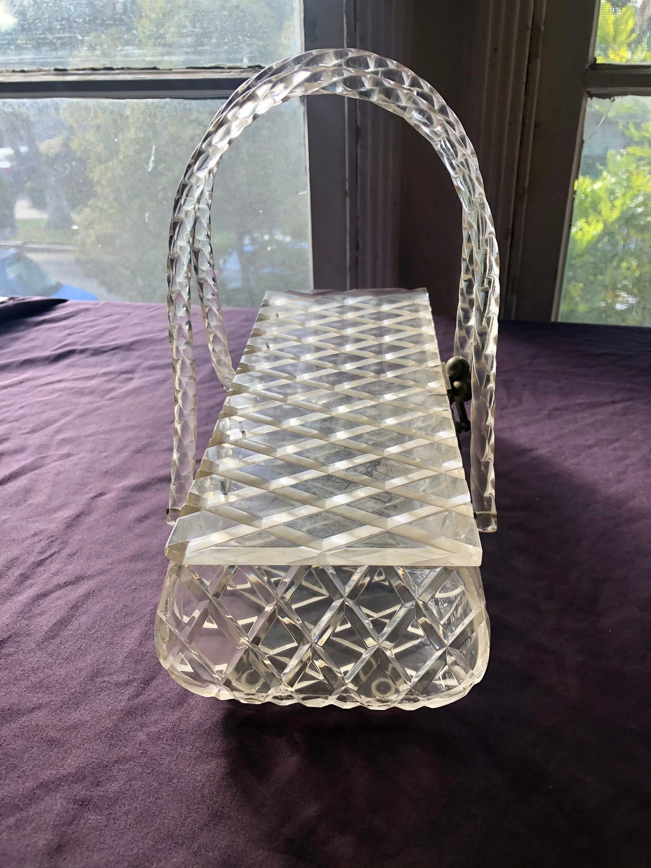 Vintage 50s Florida Handbags Diamond Cut Lucite Box Purse Twisted Rope Handles Clear Handbag - Image 8