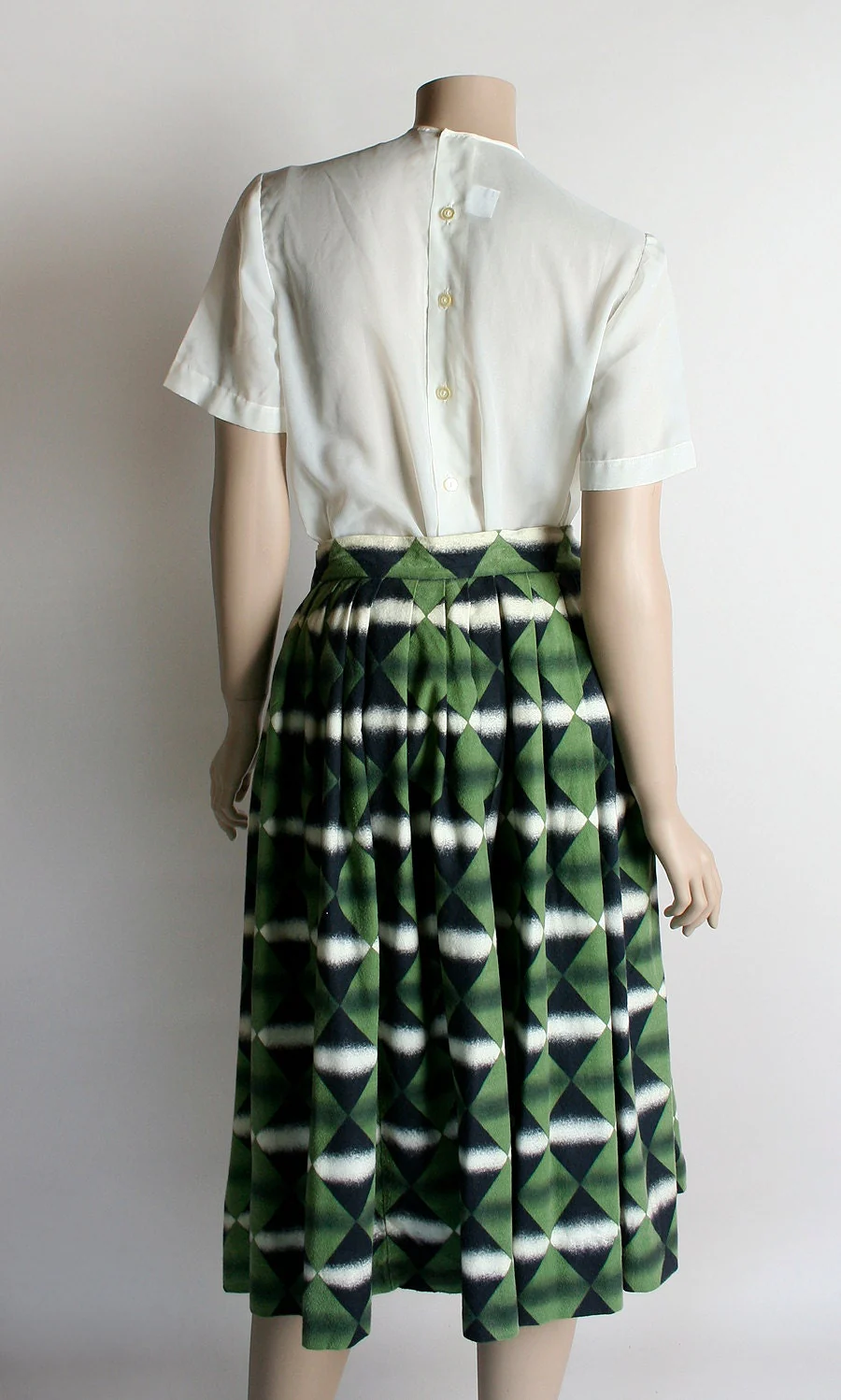 Vintage 50s Full Skirt Mint Green Diamond Felt Fuzzy Skirt Rockabilly Style 26 Inch Waist Small - Image 2