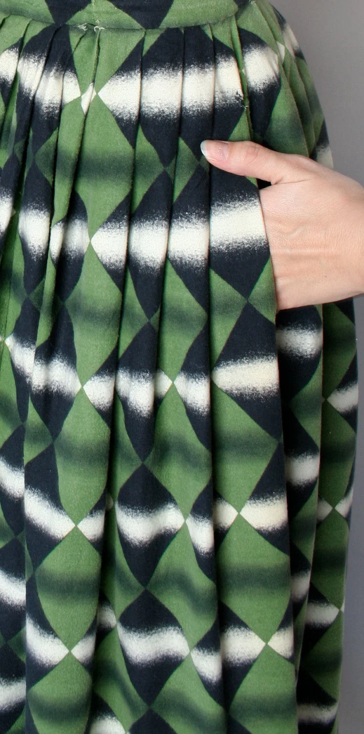 Vintage 50s Full Skirt Mint Green Diamond Felt Fuzzy Skirt Rockabilly Style 26 Inch Waist Small - Image 4