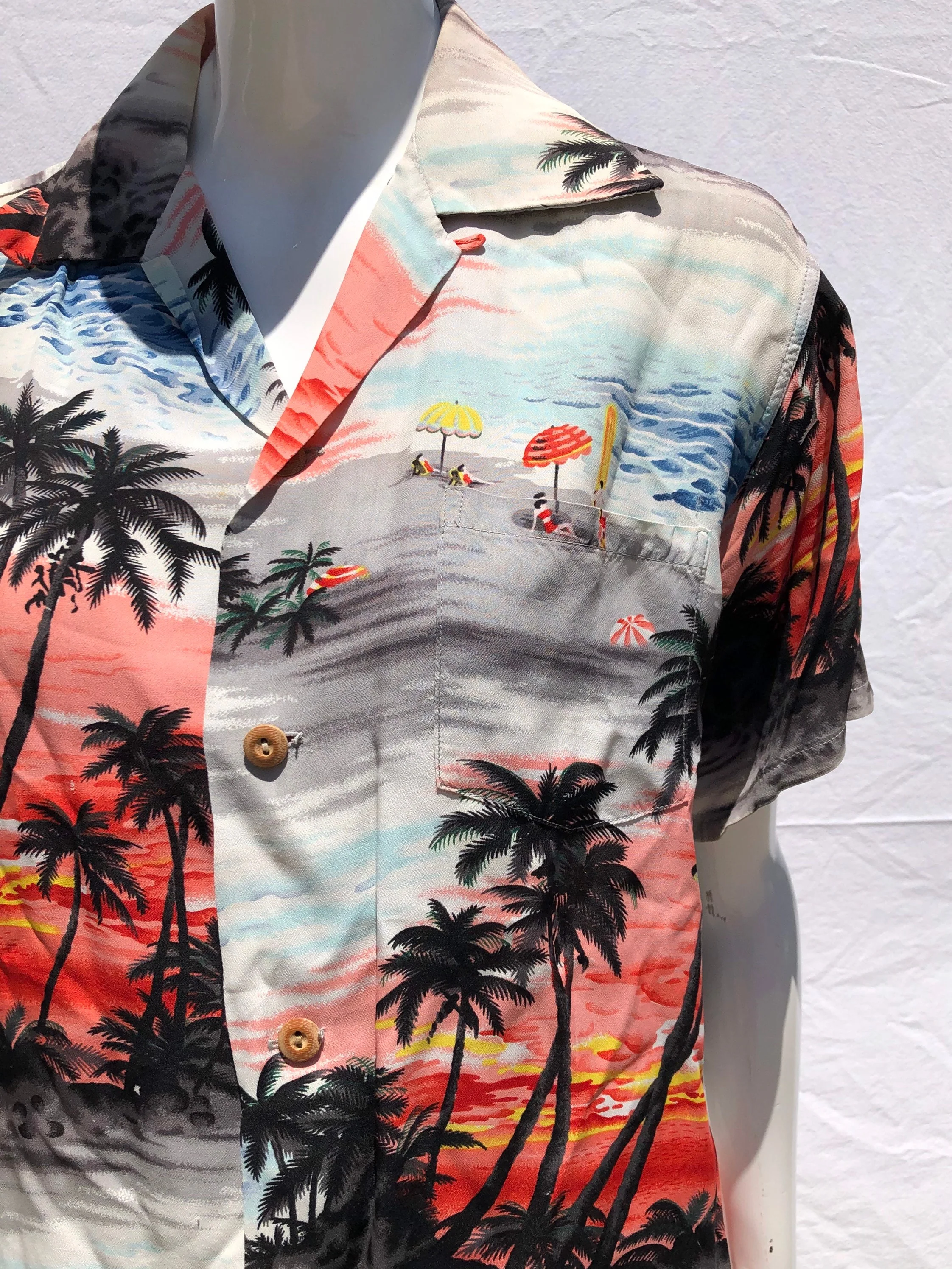 Vintage 50s Hawaiian Shirt Small Unisex Sunset Coconut Tree Climbers Beach Scene Rayon Original by Iolani - Image 7