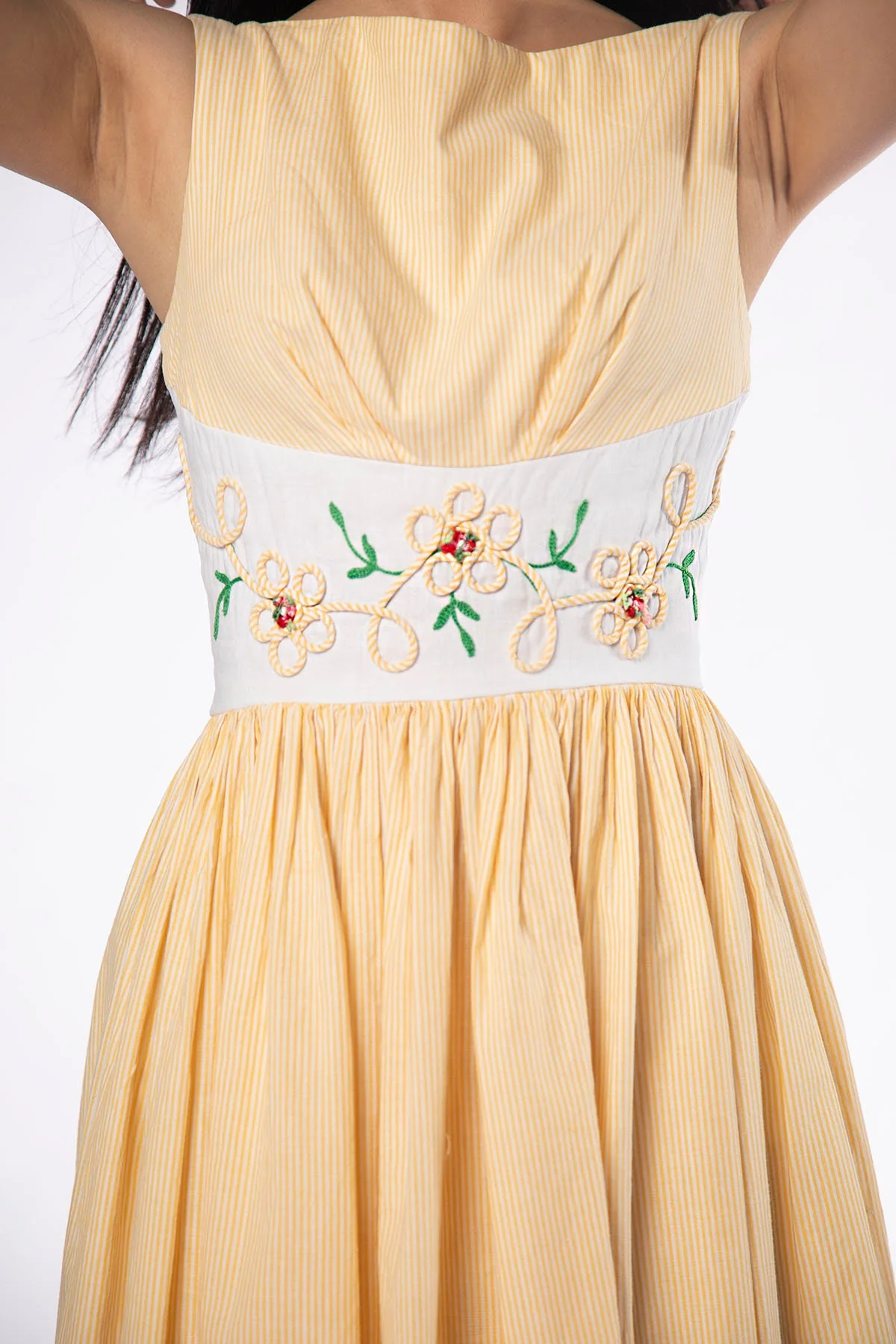 Vintage 50s Lemon Yellow and White Striped Cotton Day Dress with Daisy Flower Applique Waist by Henley Jr New York - Image 7
