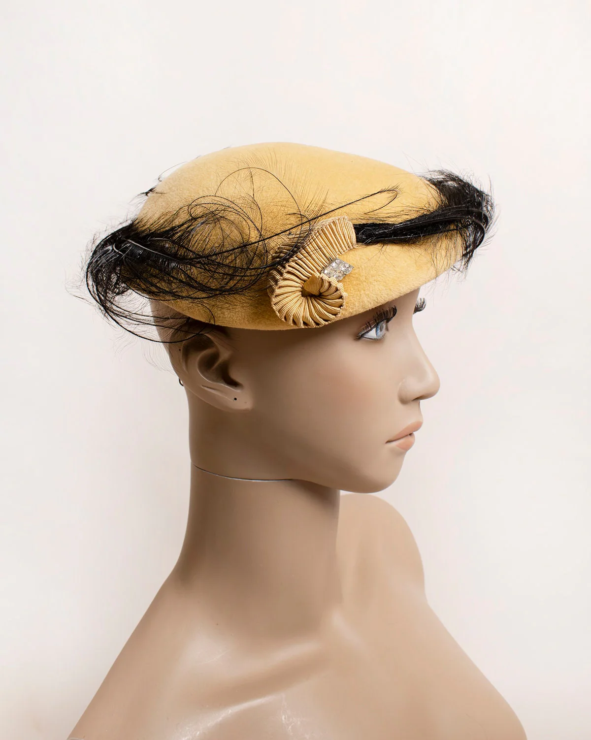 Vintage 50s Mustard Yellow and Black Swirl Feather Tilt Hat The Gray Shop Oakland Velour Rhinestone by The Gray Shop - Image 2