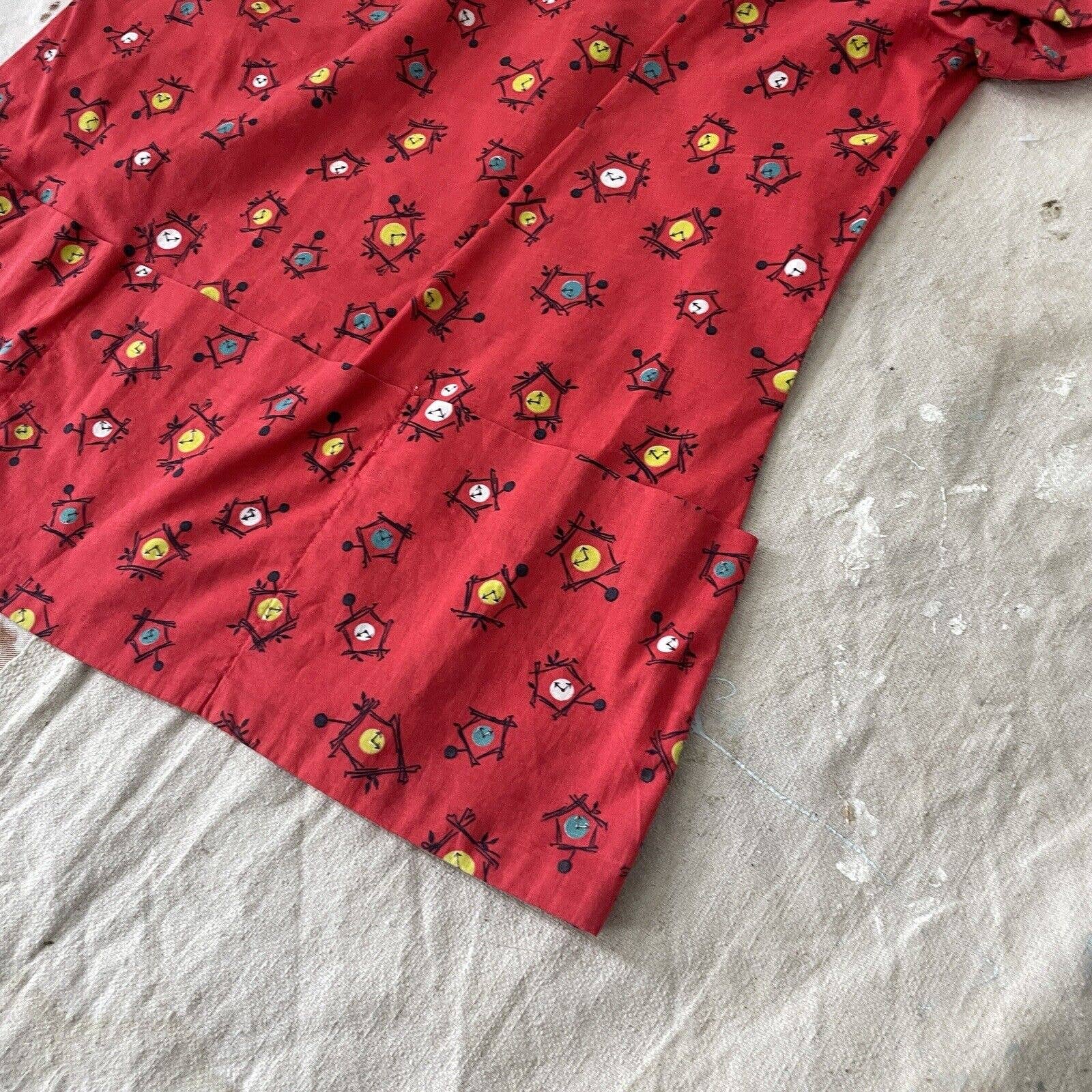 Vintage 50s Novelty Print Cotton Blouse Atomic Clocks Red Tailored - Image 6