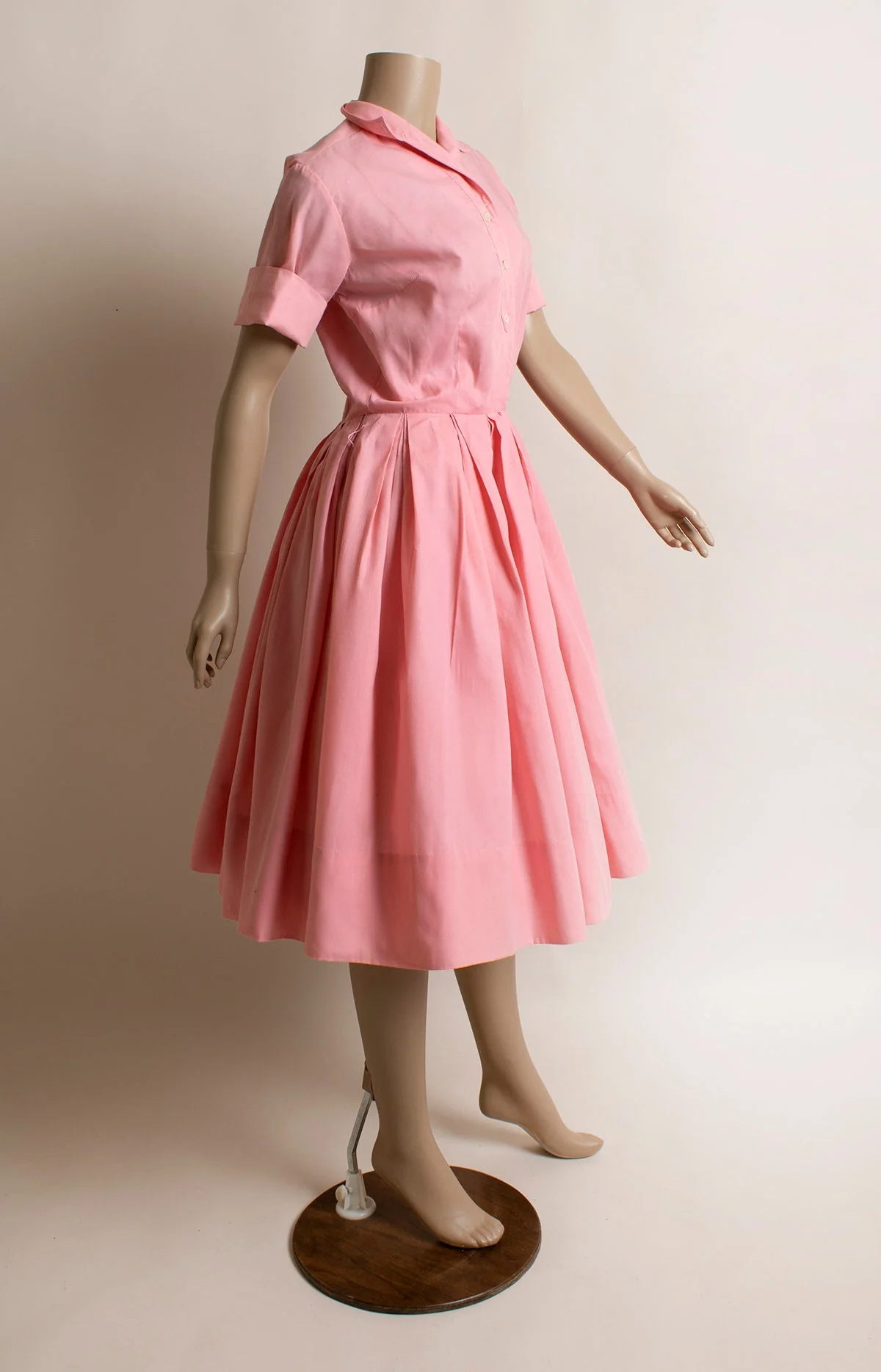 Vintage 50s Pink Cotton Day Dress Box Pleat Skirt Button Arrow Bodice - Image 3
