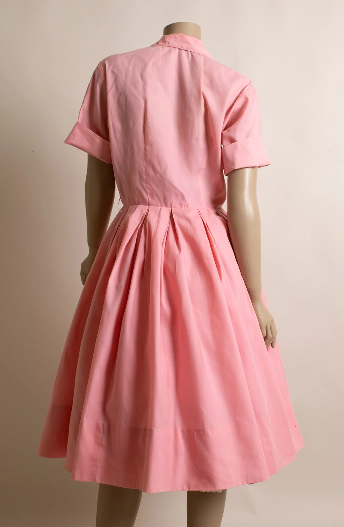 Vintage 50s Pink Cotton Day Dress Box Pleat Skirt Button Arrow Bodice - Image 4