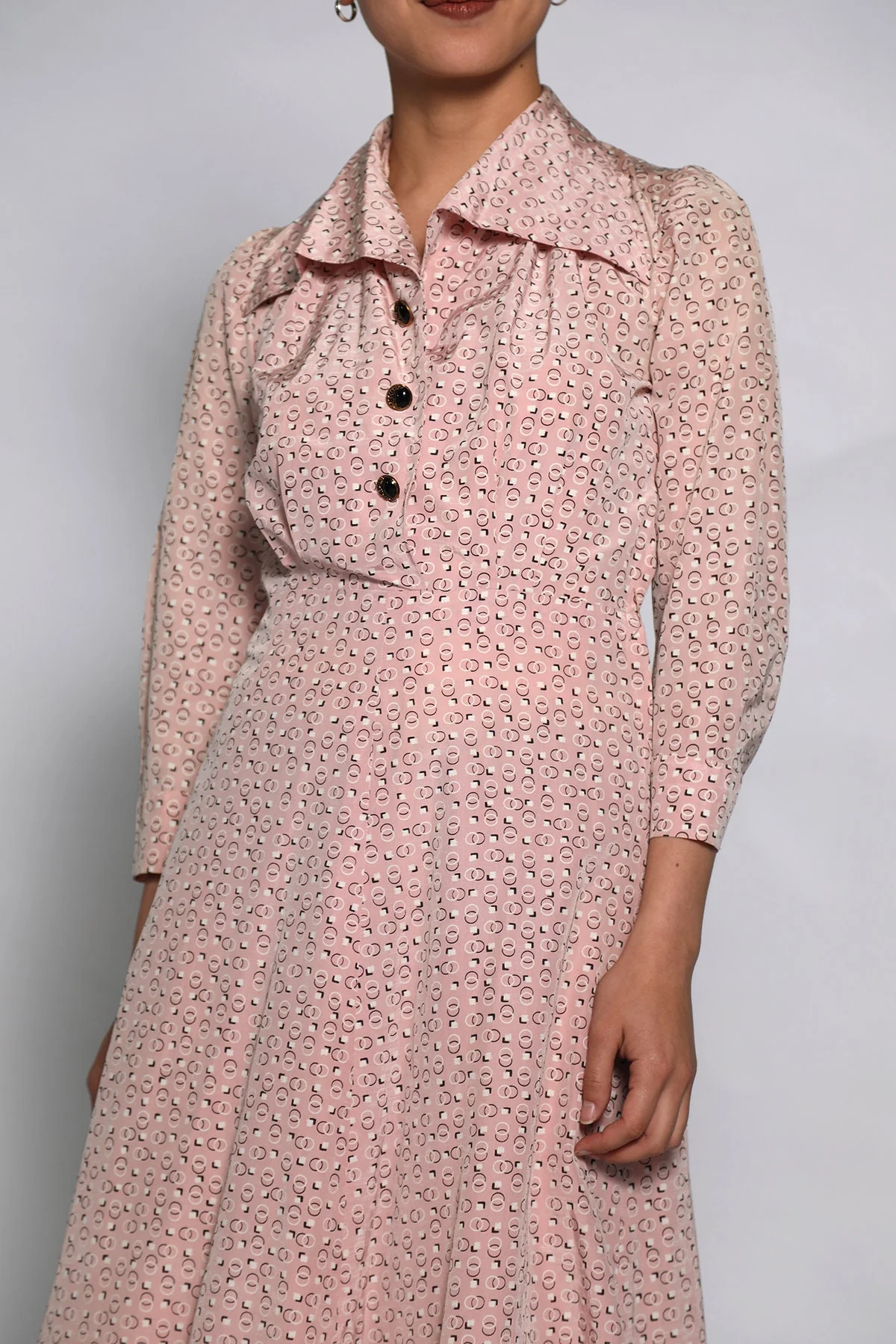 Vintage 50s Pink Mid Century Circle Novelty Print Silk Dress Pastel Cotton Candy Shadows - Image 4