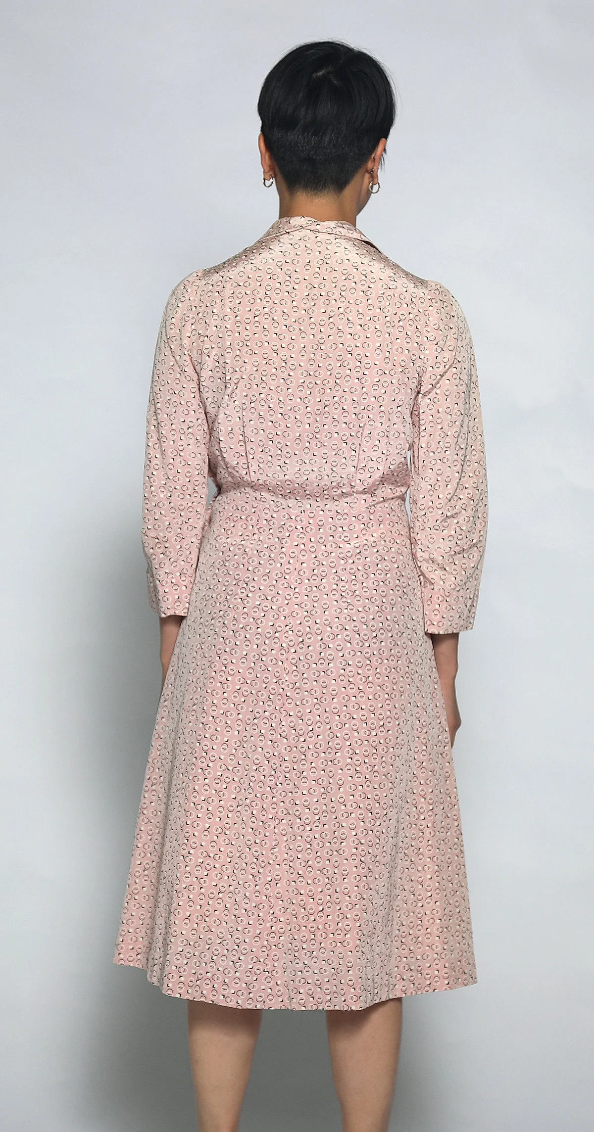 Vintage 50s Pink Mid Century Circle Novelty Print Silk Dress Pastel Cotton Candy Shadows - Image 8