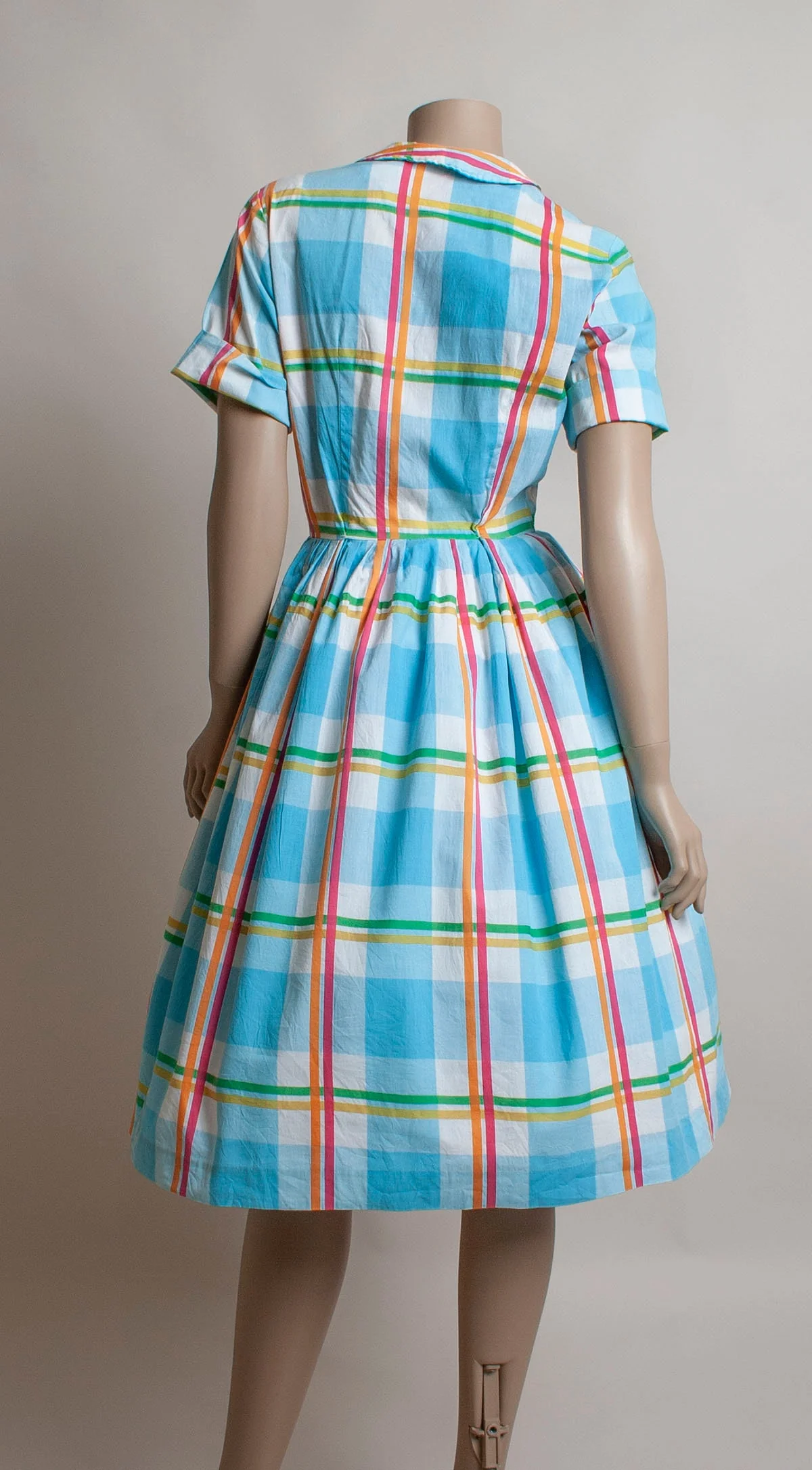 Vintage 50s Rainbow Plaid Cotton Shirtwaist Dress with Button Up Bodice Pastel Blues - Image 4