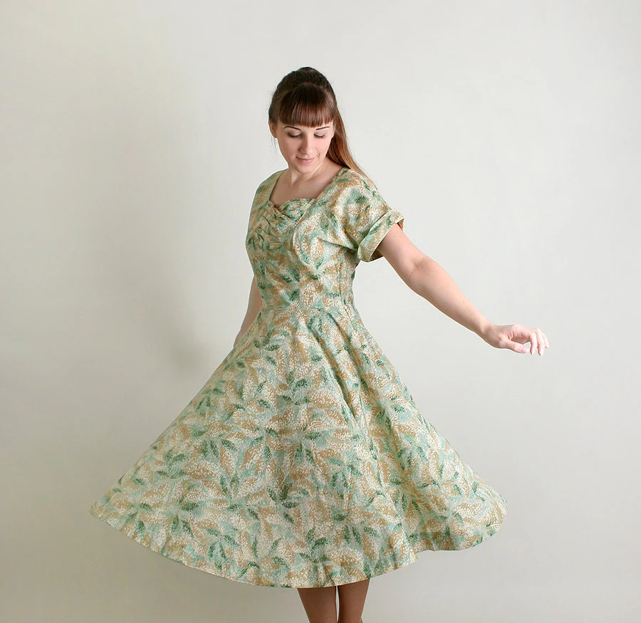 Vintage 50s Sheer Mint Leave Print Light Day Dress Novelty Print - Image 6