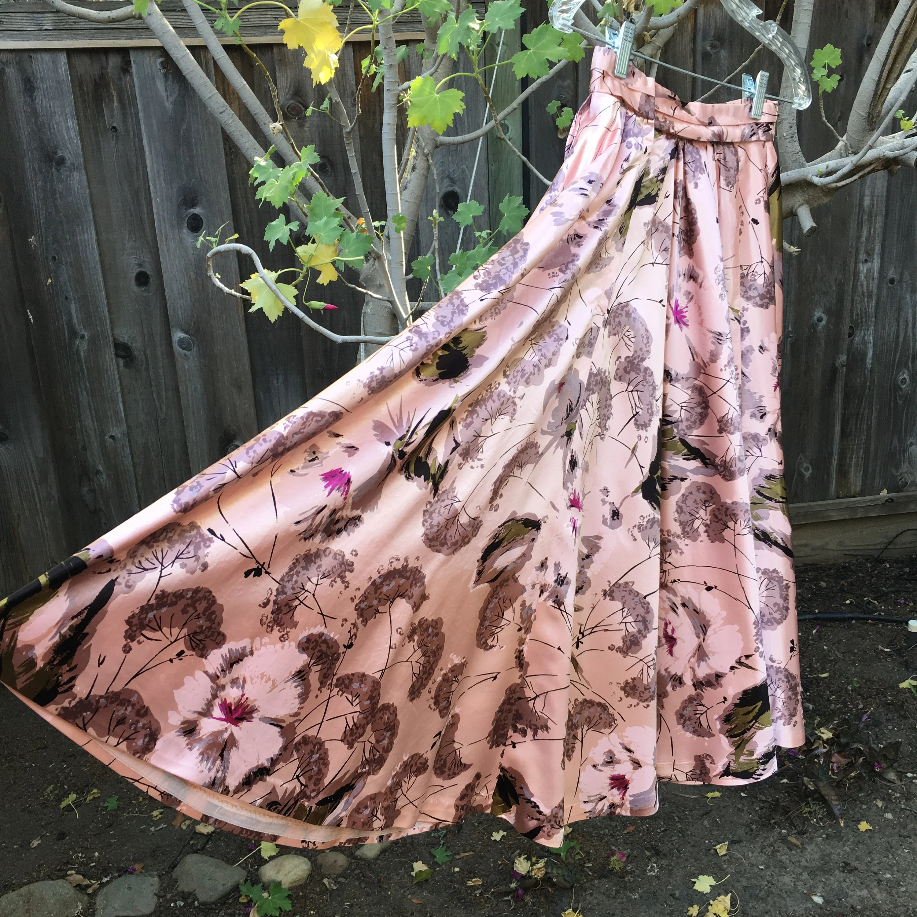 Vintage 50s Skirt Pink Cherry Tree and Floral Blossom Print Satin Full Skirt Iridescent Garden Print Tea Length Midi Pocket Small - Image 8