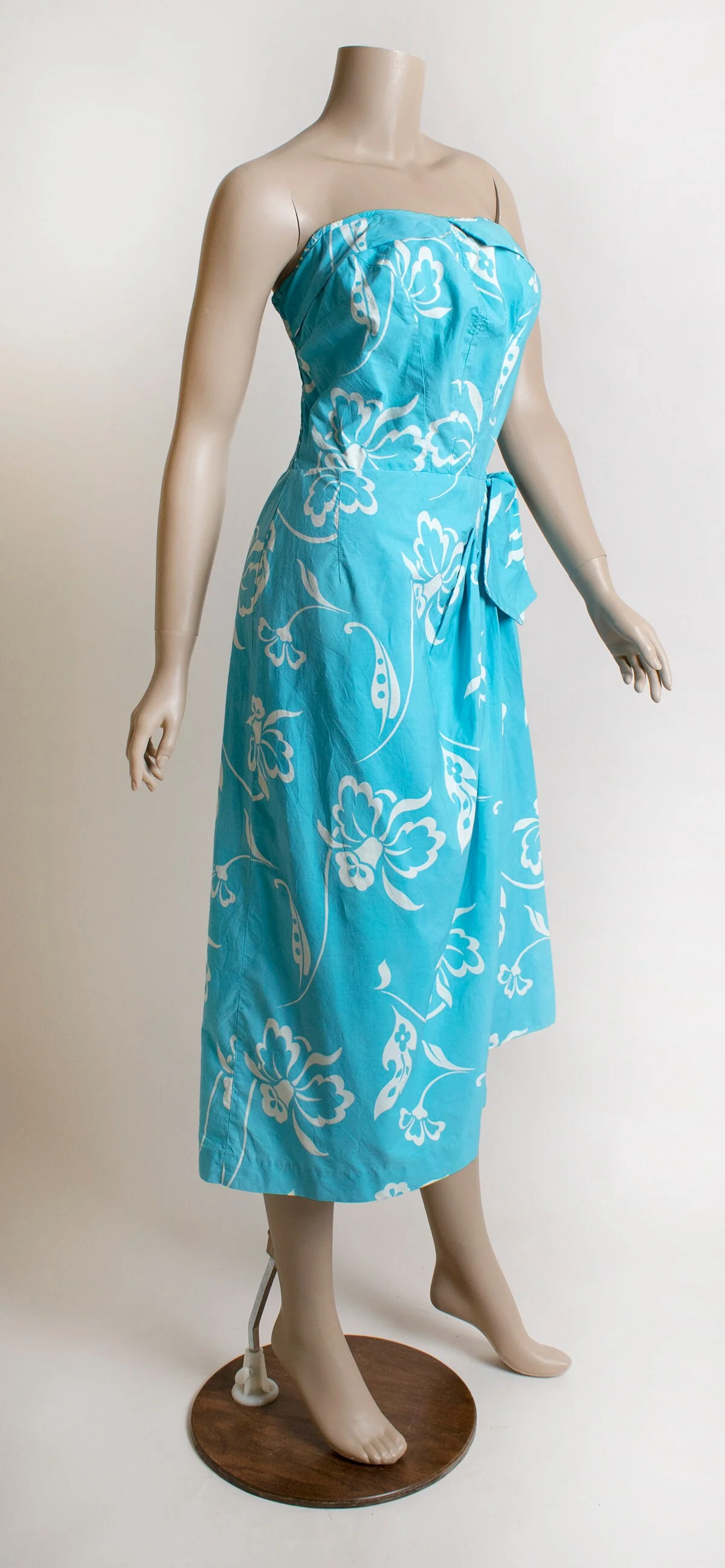Vintage 50s Tropical Dress with Matching Bolero Aquamarine Blue and White Tropical Floral Print by Paradise Hawaii - Image 6