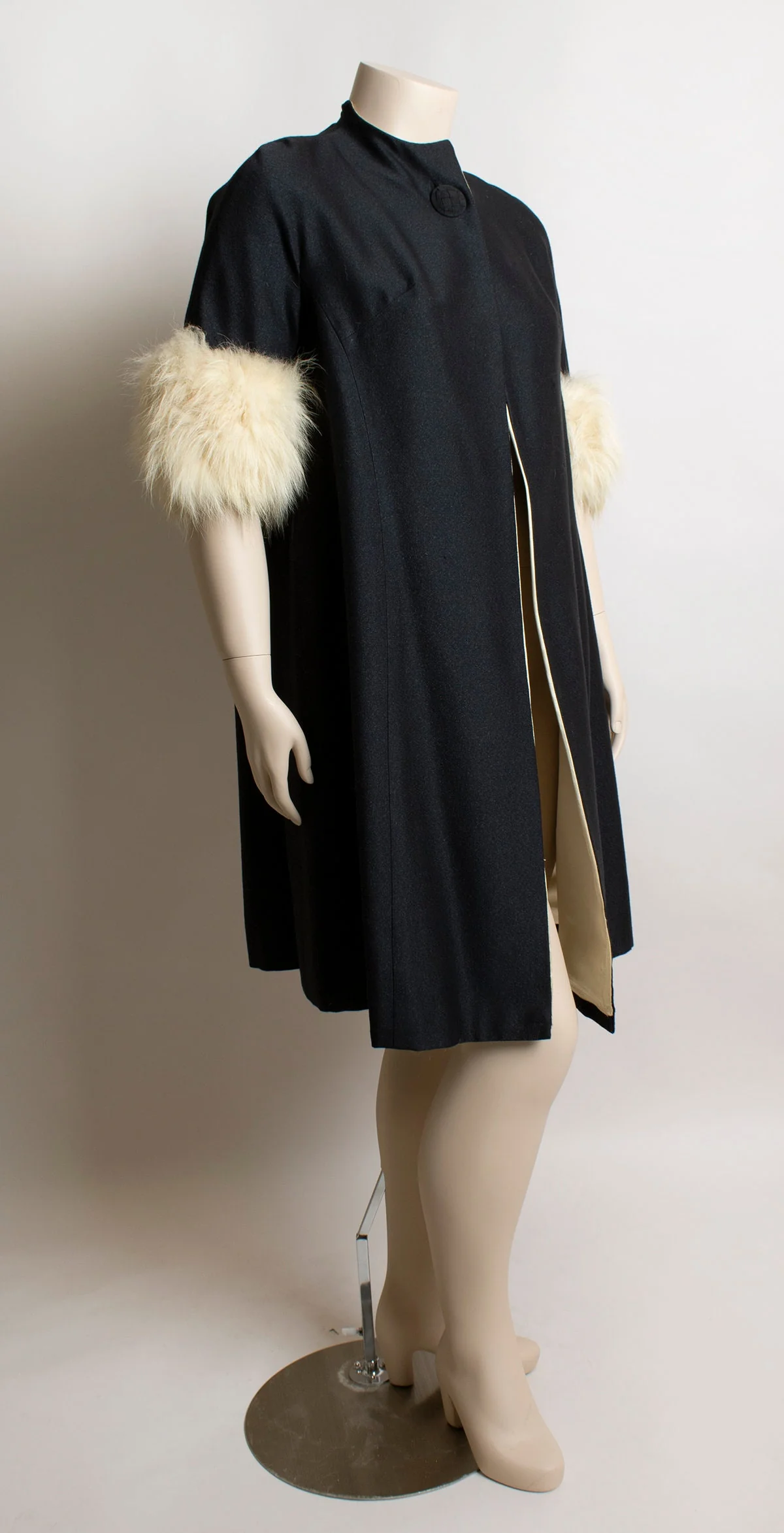Vintage 50s Wool Coat with Fur Trim - Half Sleeve - Black Evening Swing Overcoat - One Button - Cape Style - Large - Image 3