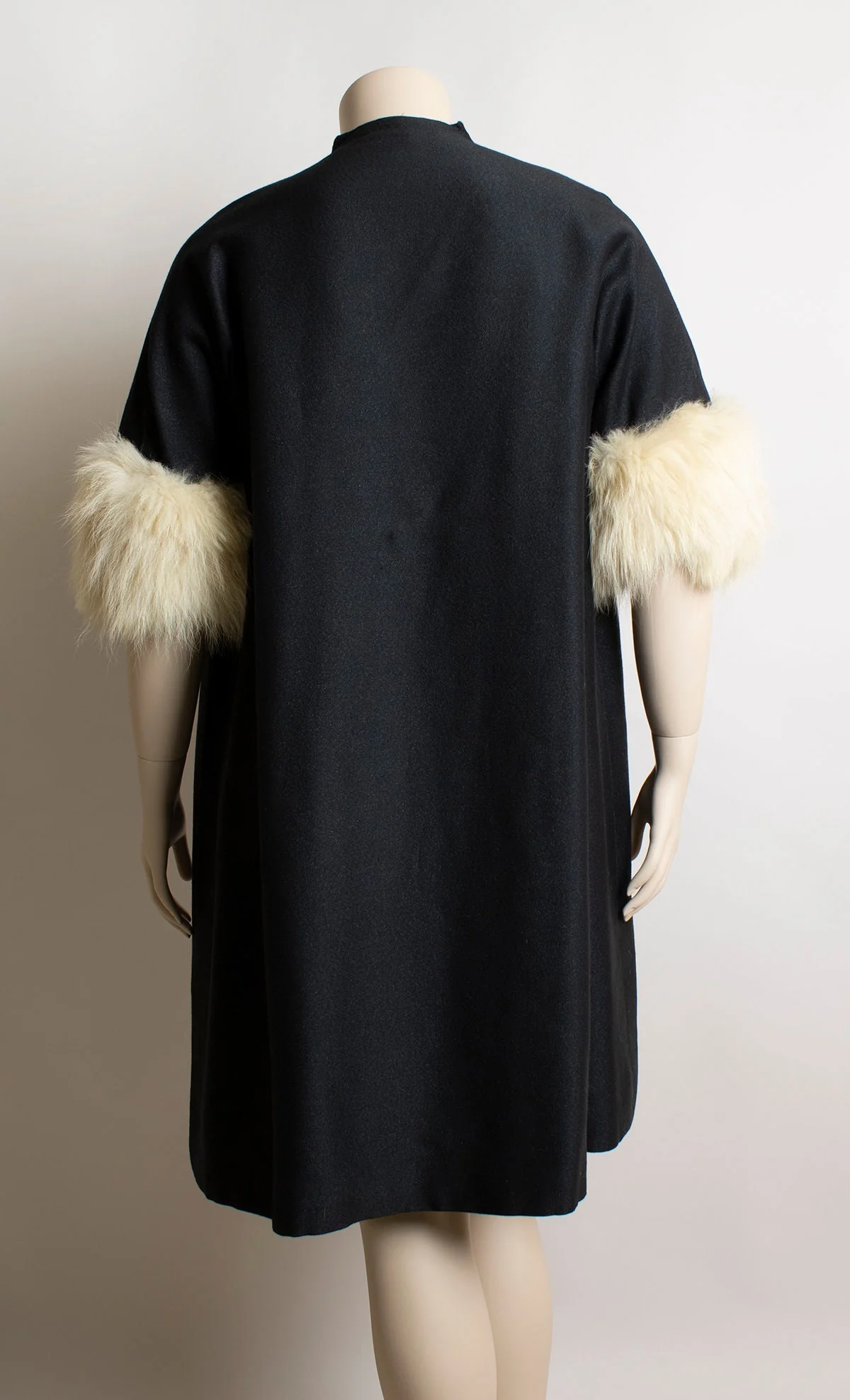 Vintage 50s Wool Coat with Fur Trim - Half Sleeve - Black Evening Swing Overcoat - One Button - Cape Style - Large - Image 4