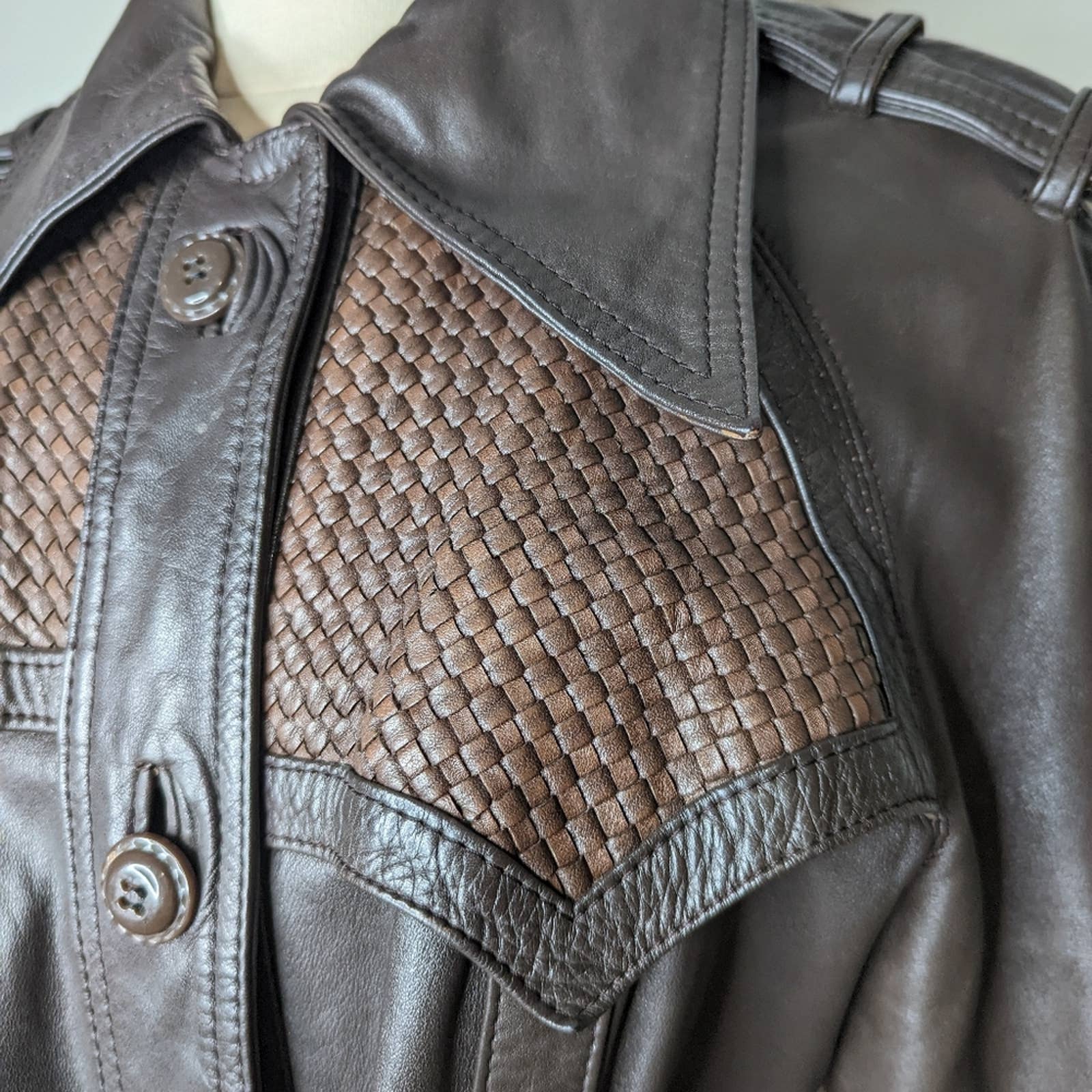60s/70s Vintage 60s 70s Two Tone Woven Leather Trench Coat - Image 3