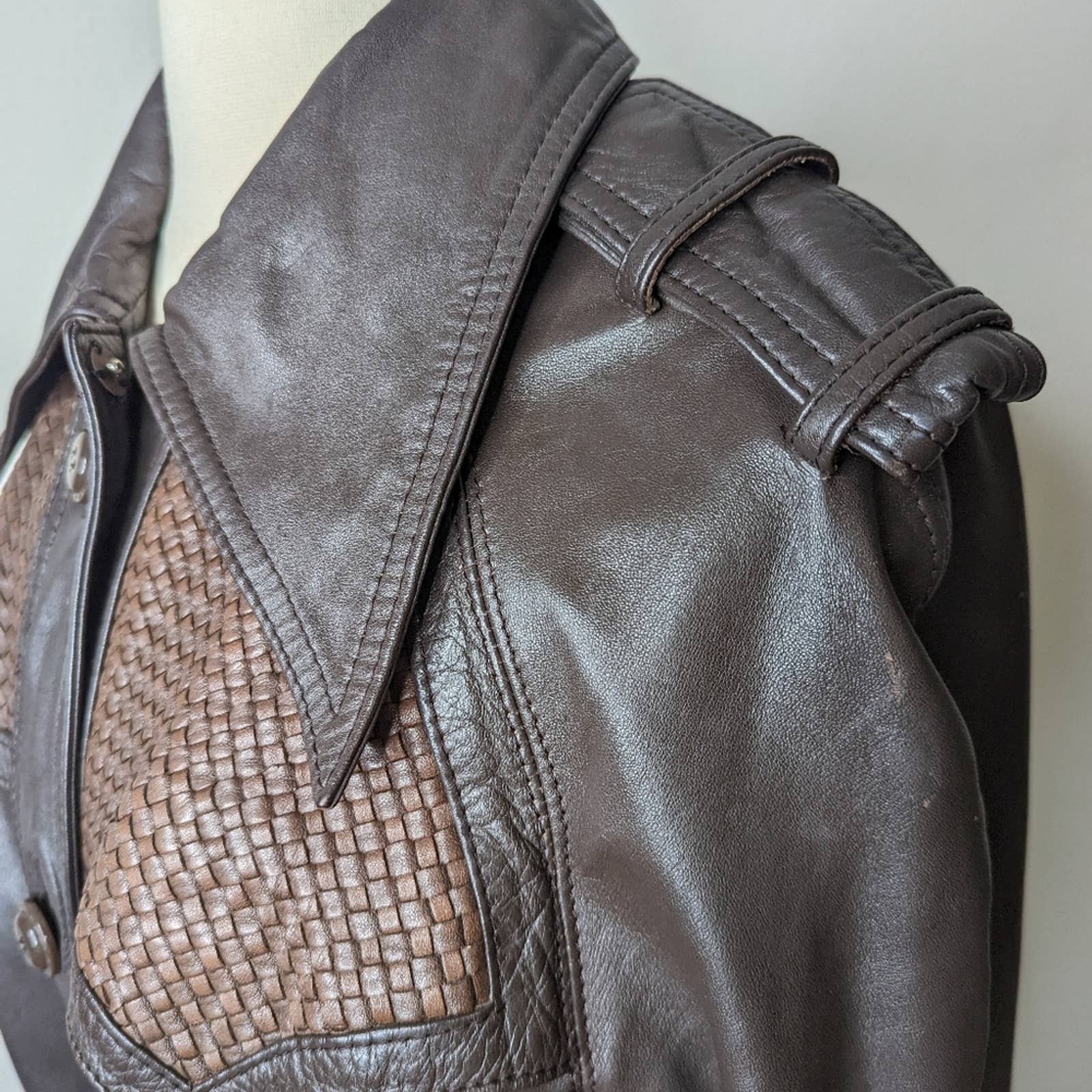 60s/70s Vintage 60s 70s Two Tone Woven Leather Trench Coat - Image 5