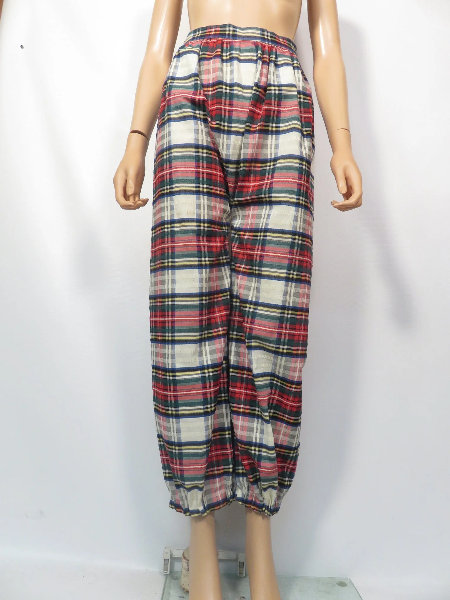 Vintage 60s/70s Holiday Plaid Seersucker High Waist Pants Size 25 Waist by  Penney's Glenbrooke - Image 9