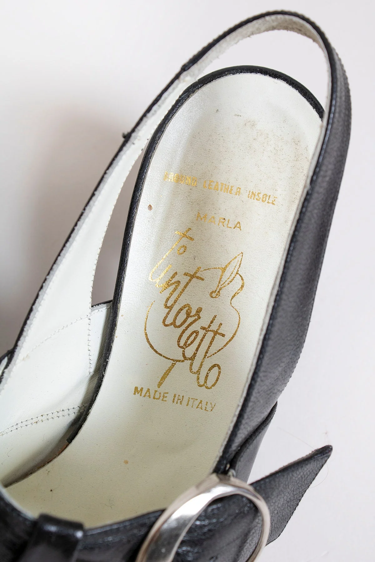 Vintage 60s Chunky Heel Black Leather Large Wide Circle Silver Buckle by Tintoretto - Image 9