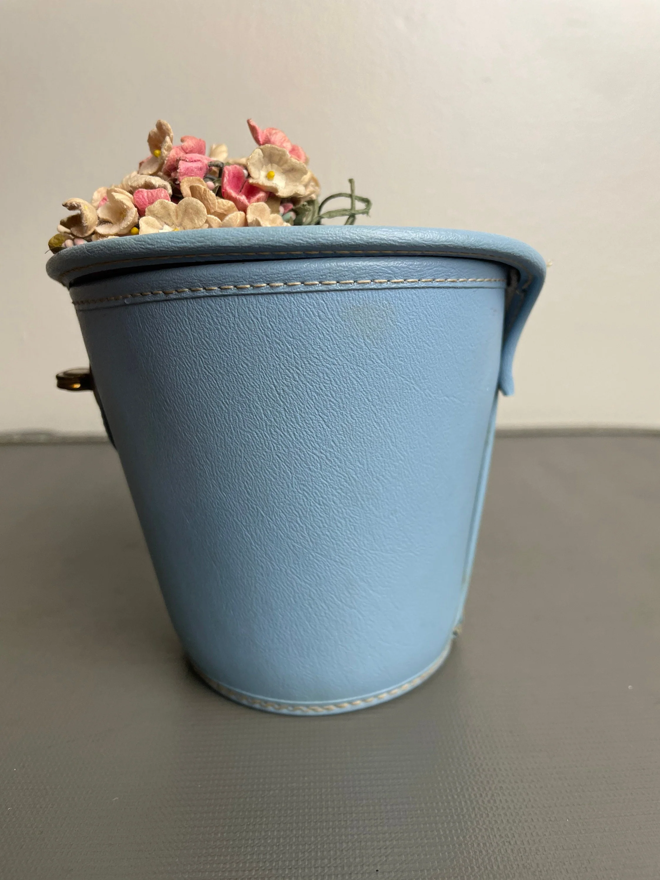 Vintage 60s Clutch Purse Handbag Light Blue Floral Small Flowers - Image 4