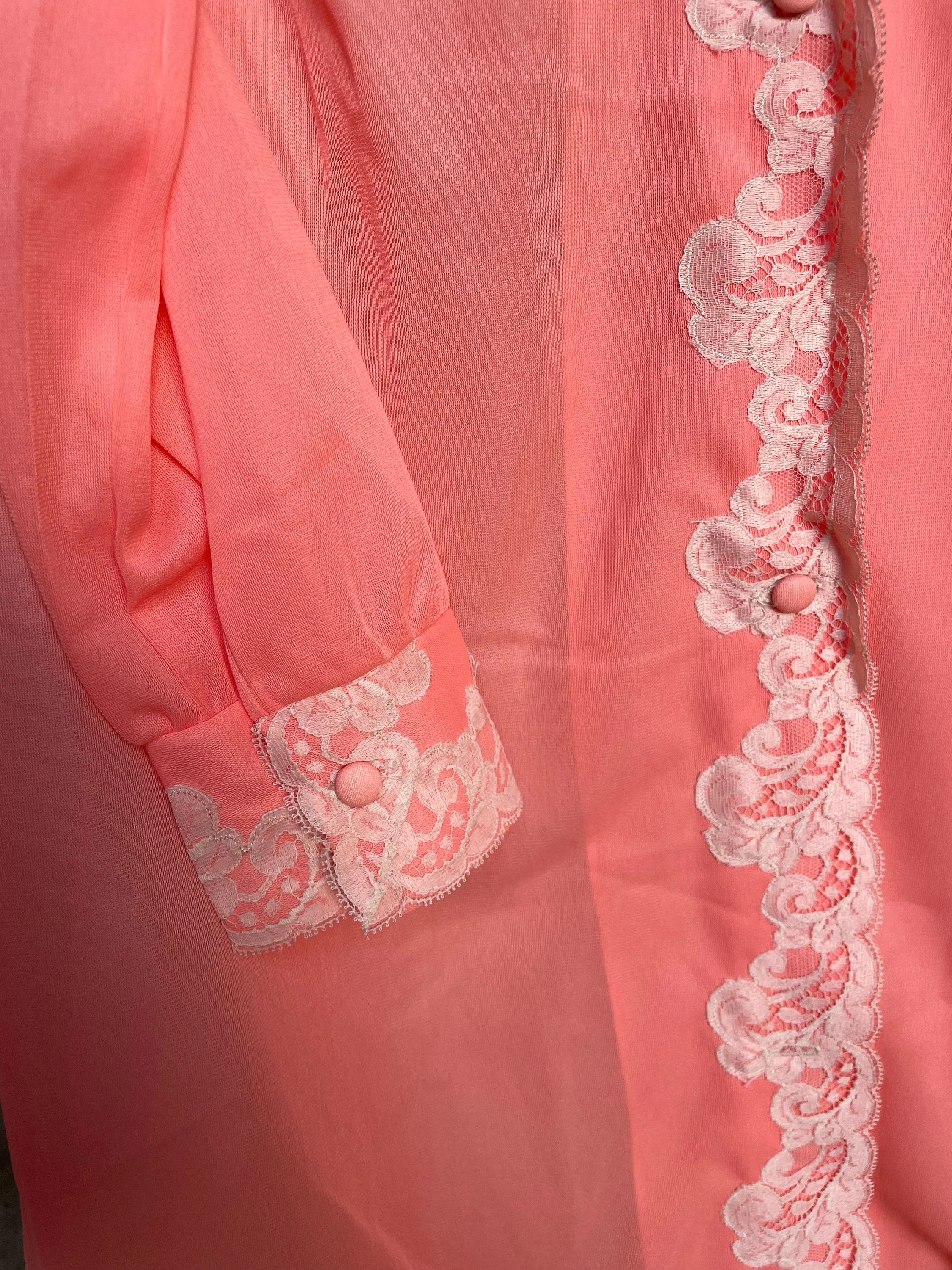 Vintage 60s Dead Stock Robe Sleep Shirt Peach Nylon Lace Nwt Nos by Emilio Pucci - Image 4