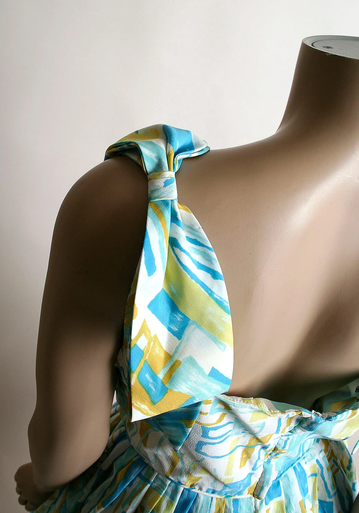 Vintage 60s Dress Aquamarine and Yellow Abstract Print Crepe Day Dress with Bow Shoulders Print Fit N Flare Small - Image 5