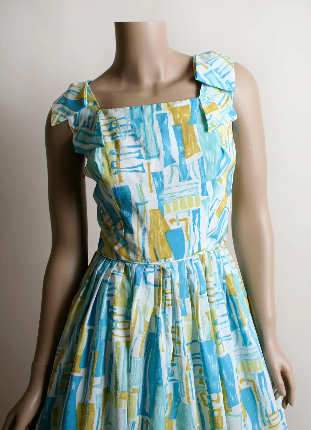 Vintage 60s Dress Aquamarine and Yellow Abstract Print Crepe Day Dress with Bow Shoulders Print Fit N Flare Small - Image 8
