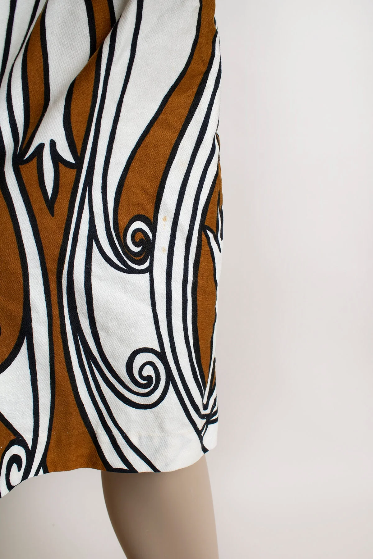 Vintage 60s Dress Chocolate Brown and White Tendril Swirl Print Dress Long Ruffle Cuff Sleeves Small Medium by Danielle, California - Image 10