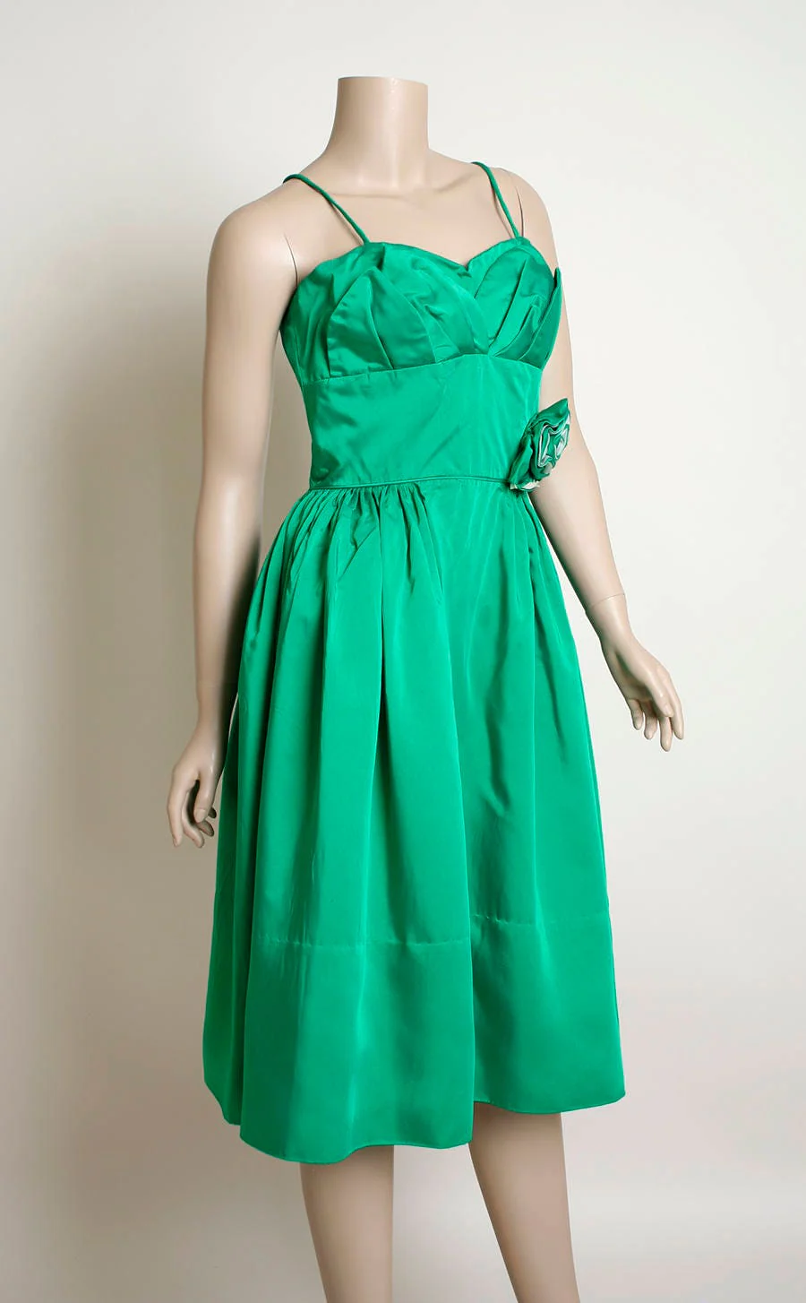 Vintage 60s Dress - Emerald Green Satin Cocktail Party Dress - Prom Dress - Formal Evening Rose Applique - Holiday Ivy - Small - Image 4