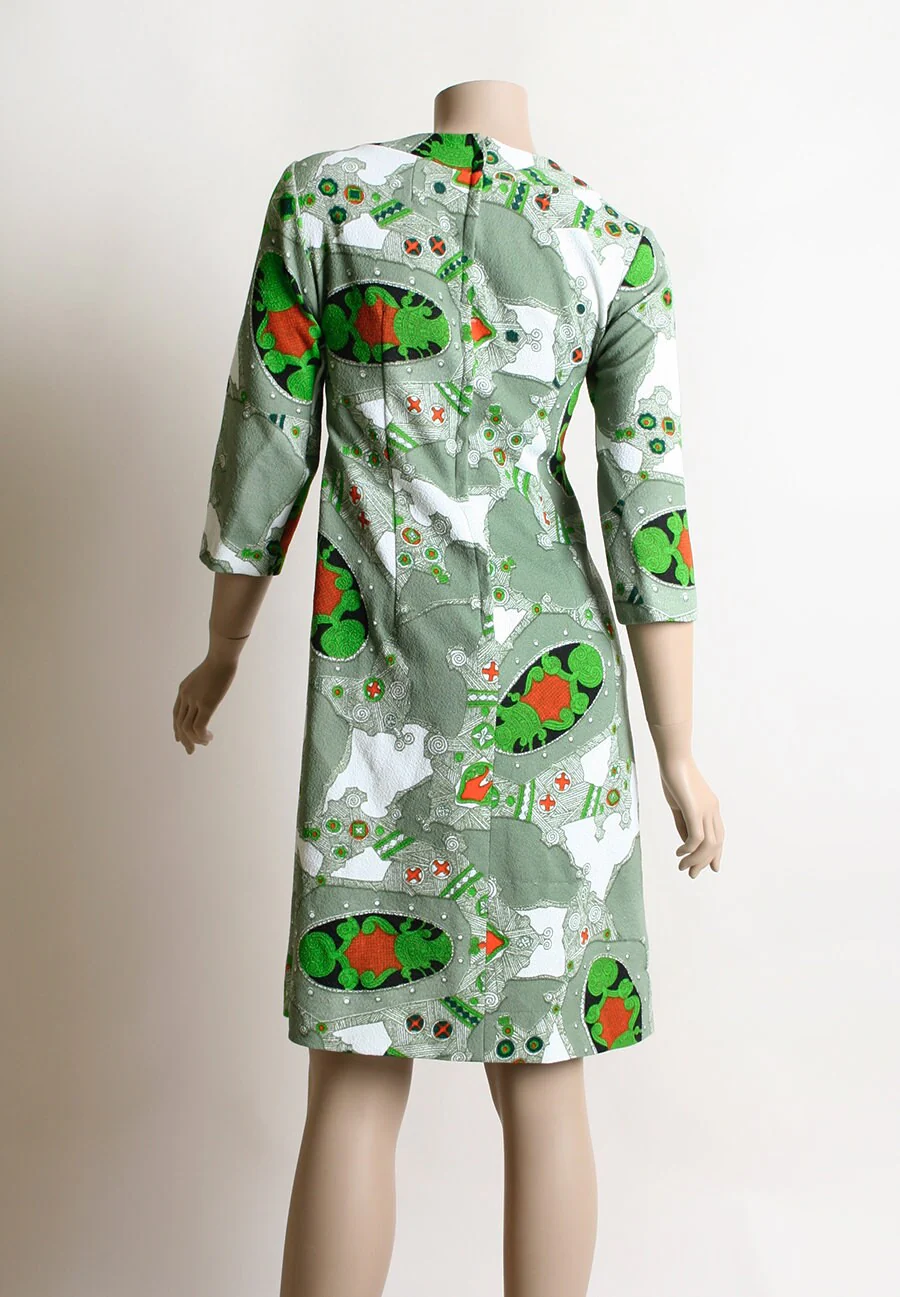 Vintage 60s Dress Psychedelic Abstract Swirl Wiggle Dress with Asymmetrical Buttons Artsy Mint Green and White Small by San Francisco - Image 4
