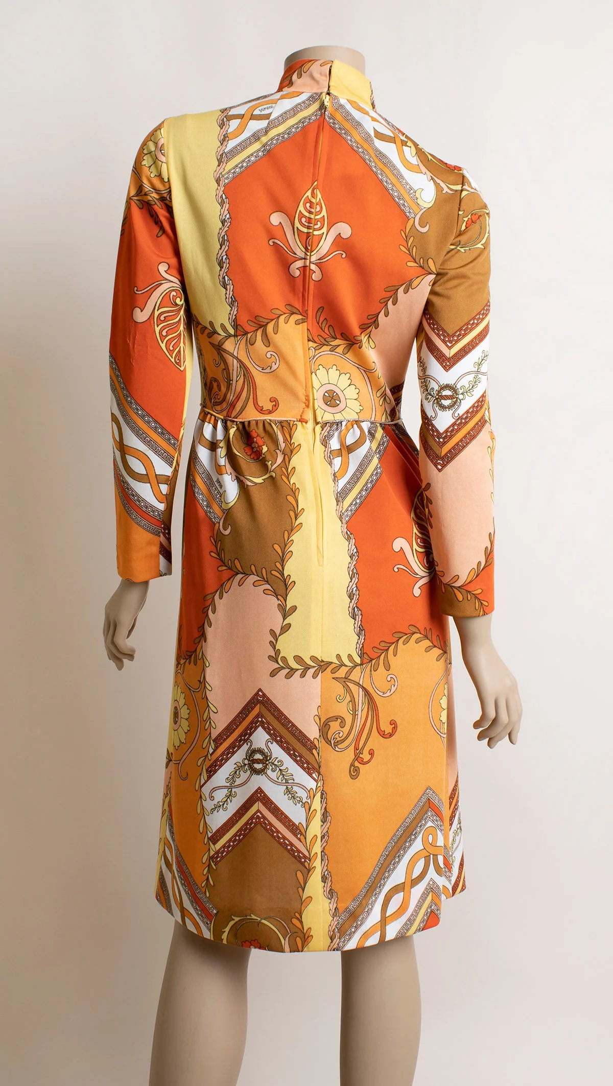 Vintage 60s Dress Psychedelic Orange Yellow Flower and Chain Print Long Sleeve Dress Knits Small by Domani - Image 4