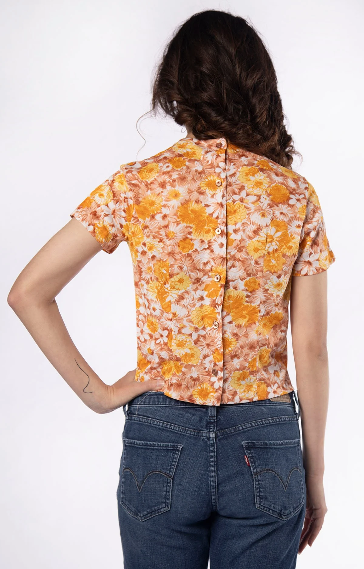 Vintage 60s Floral Blouse - Mustard and Lemon Yellow with Cocoa Brown Flower Garden Print Nylon Jersey Blouse Shirt - Small - Image 5