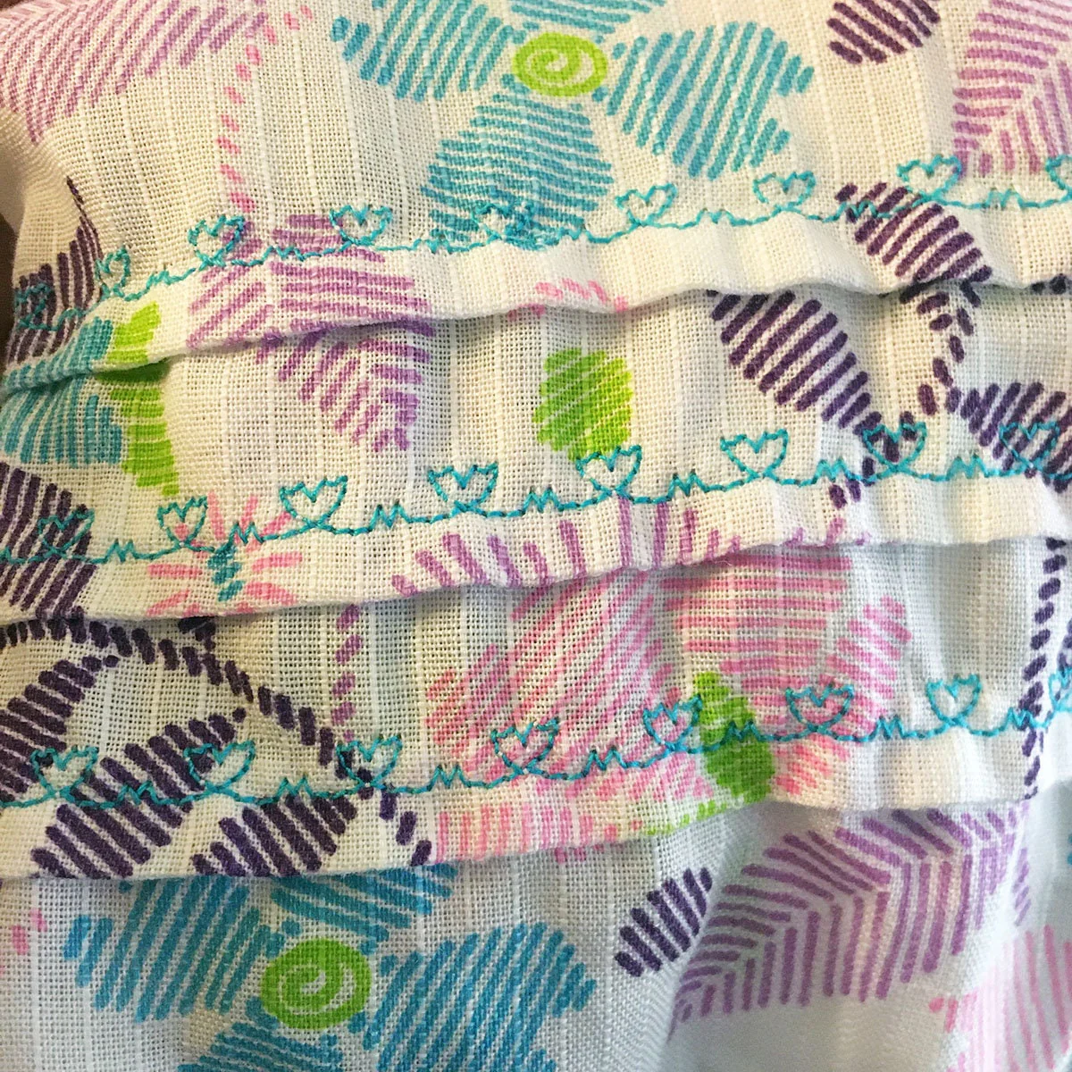 Vintage 60s Floral Dress - Spring Pastel Purple Blue Green Pink Sketch Flower Print Day Dress - Heart Embroidery - Shirtwaist - Small - Image 9