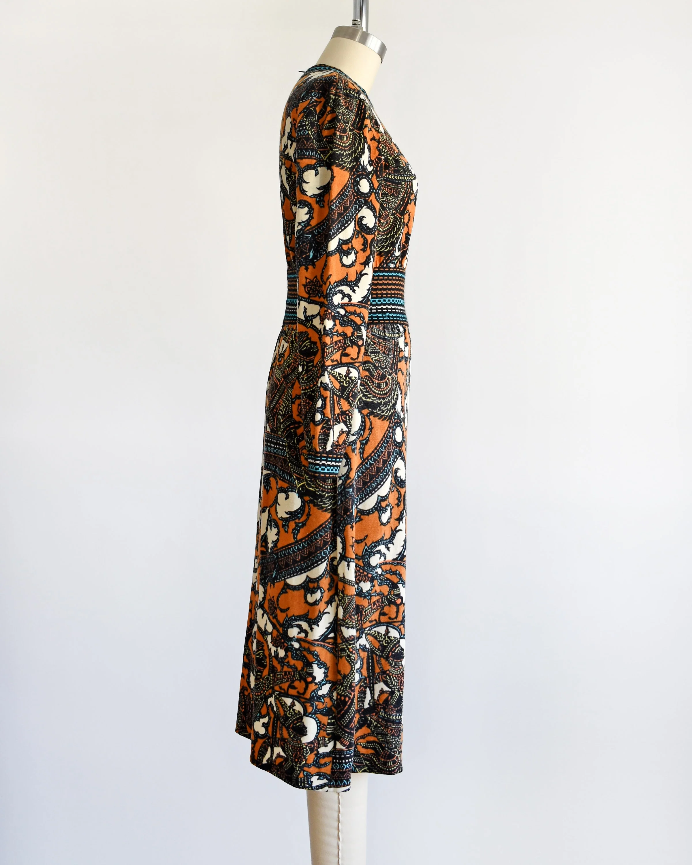 Vintage 60s Goldworm Dress 60s Merino Wool Dres, Southeast Asian Thailand Dancers 70s Dress, Small - Image 3